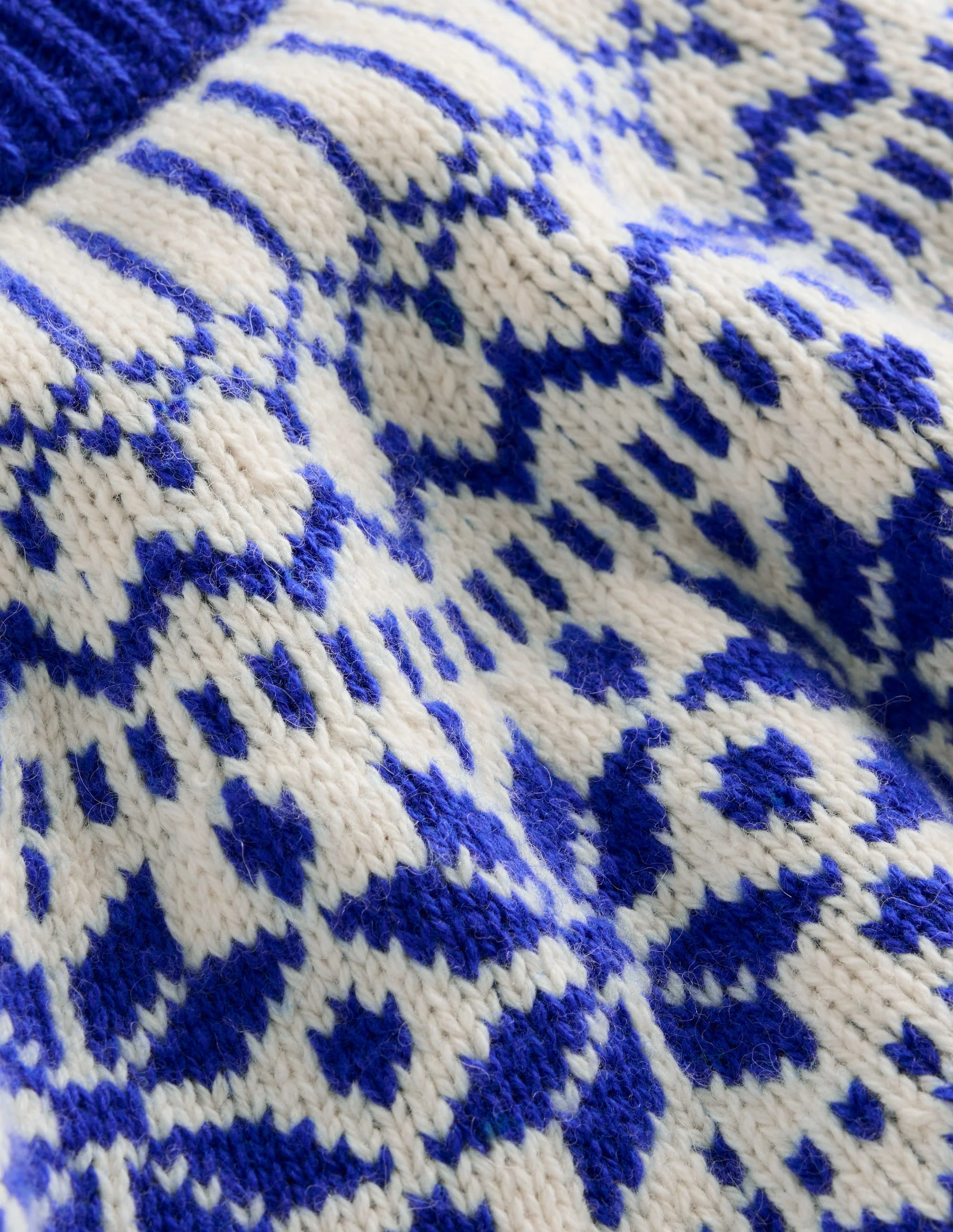 Eleanor Fair-Isle-Pullover-Warmes Elfenbein - Image 7