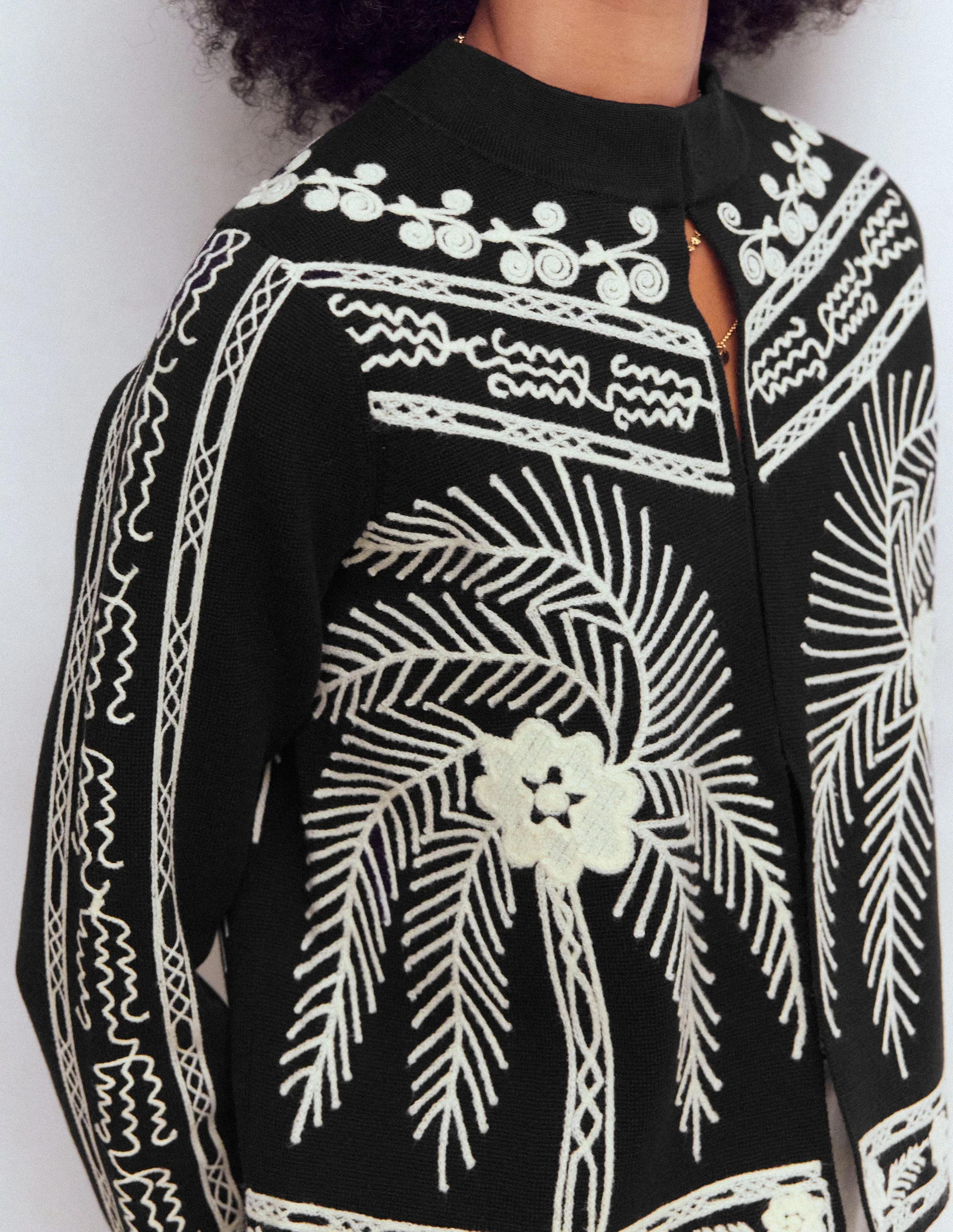 Elena Jacke mit Stehkragen-Schwarz, Stickerei - Image 4