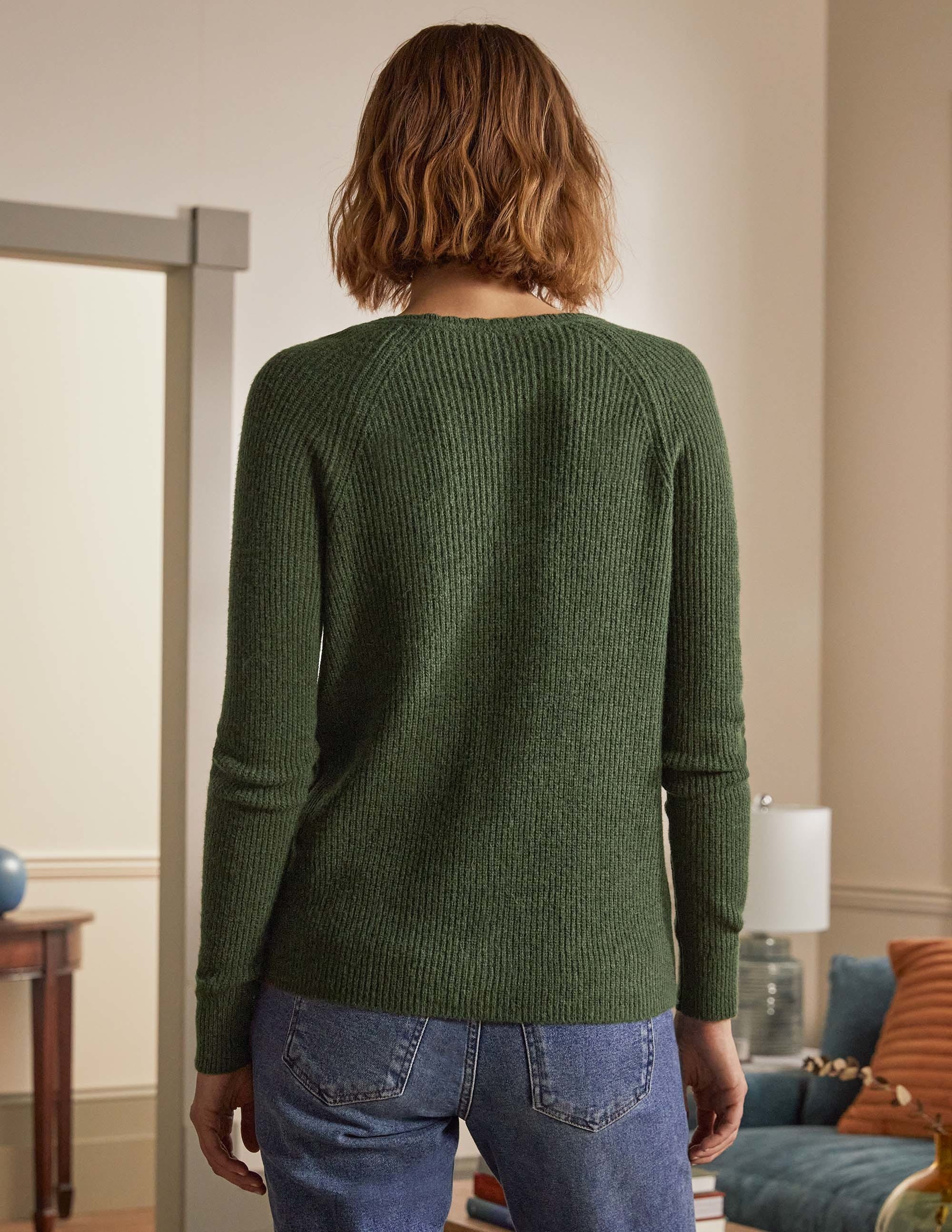 Ella Flauschiger Cardigan mit Muschelsaum-Klassisches Khaki - Image 3