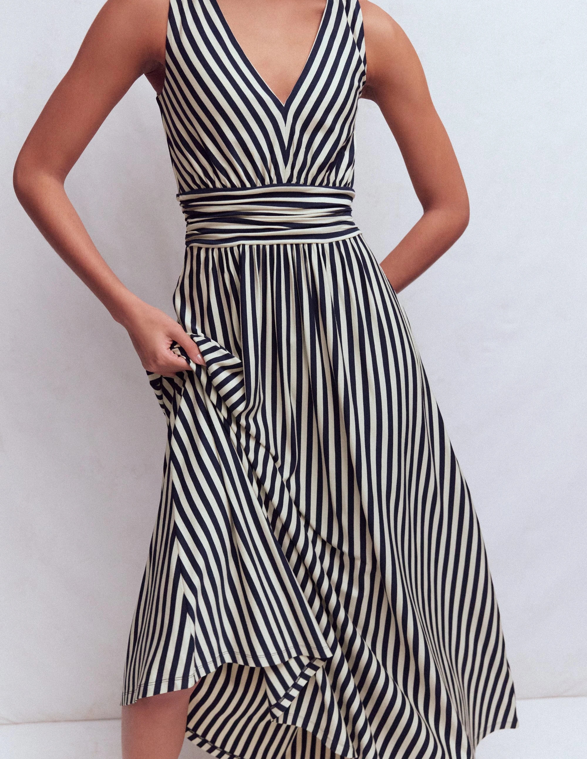 Elodie Jersey-Maxikleid-Marineblau und Naturweiß Gestreift - Image 2