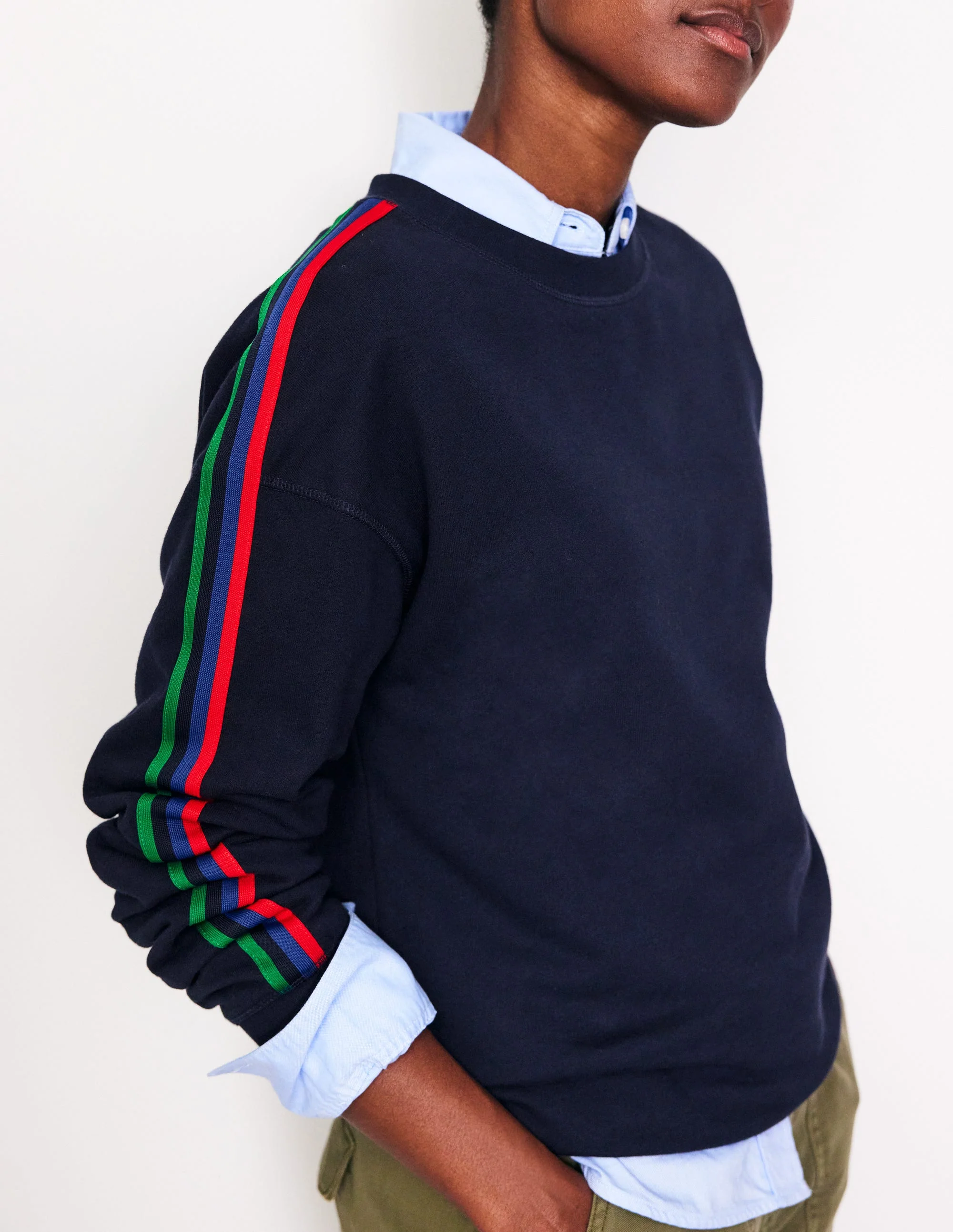 Emi Sweatshirt mit lockerer Passform-Marineblau mit Streifen an der Seite - Image 2