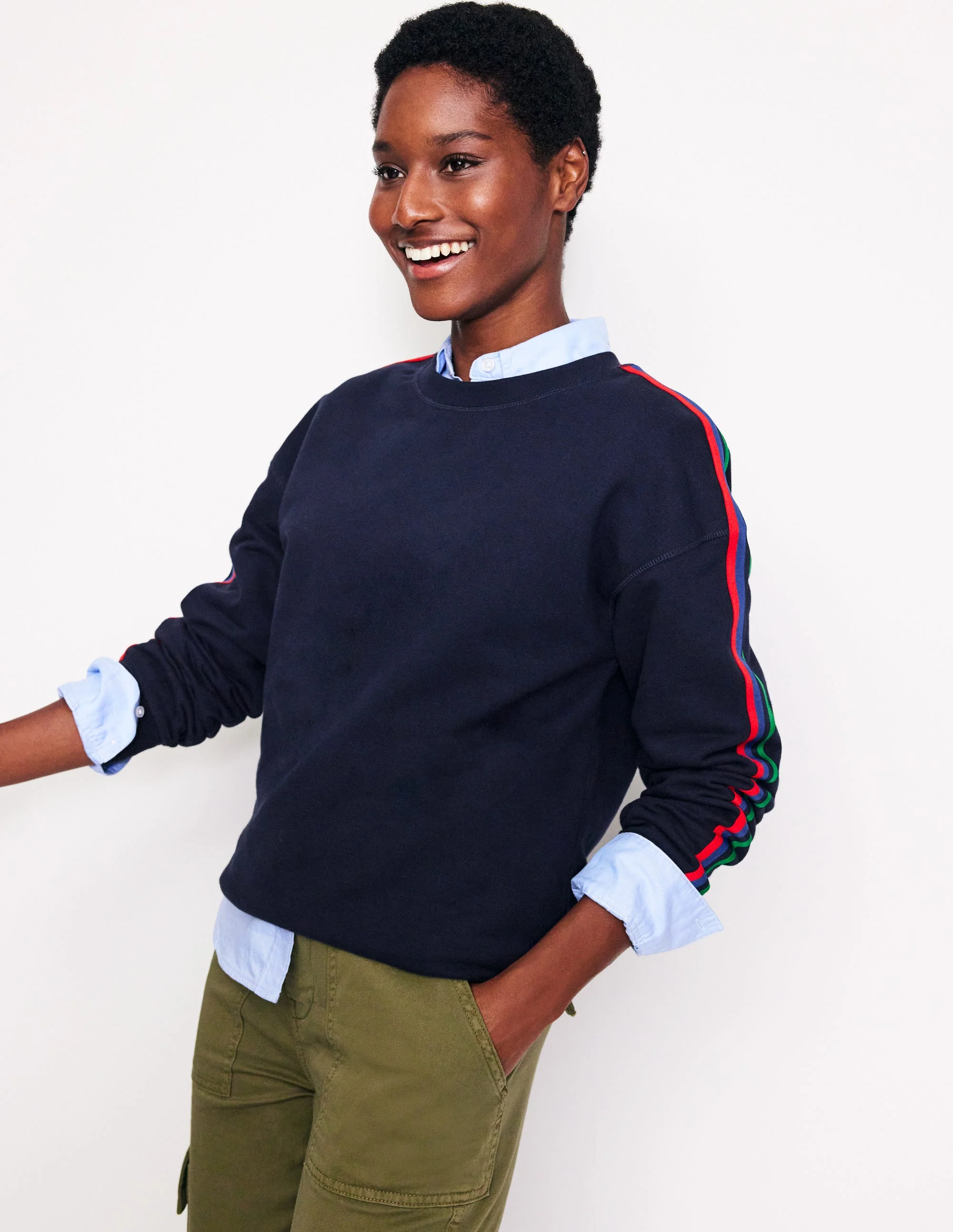 Emi Sweatshirt mit lockerer Passform-Marineblau mit Streifen an der Seite - Image 4
