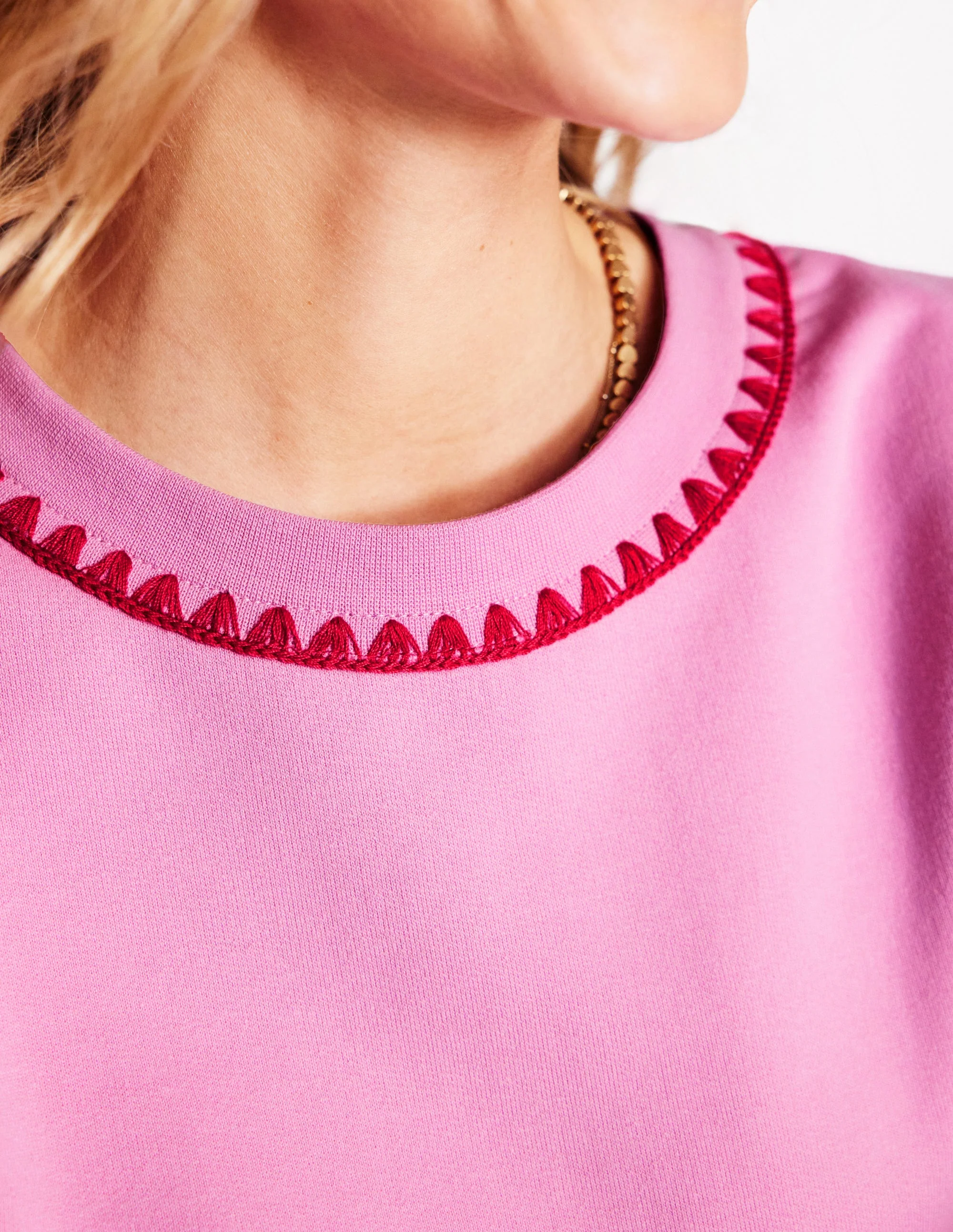 Emi Sweatshirt mit Stickerei-Helles Lavendelblau - Image 2
