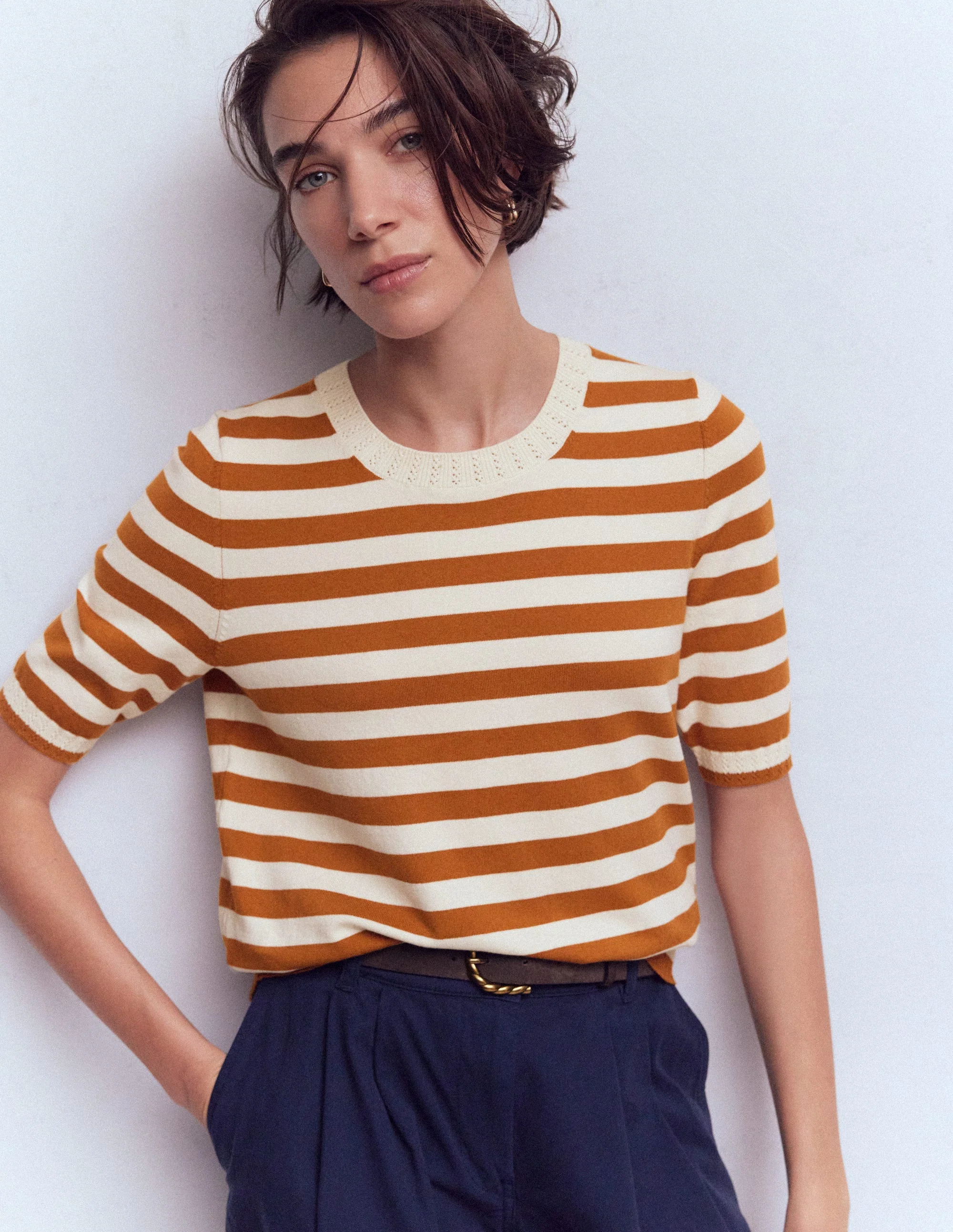 Emilia Baumwoll-T-Shirt mit Rundhalsausschnitt-Cognac/Warmes Naturweiß
