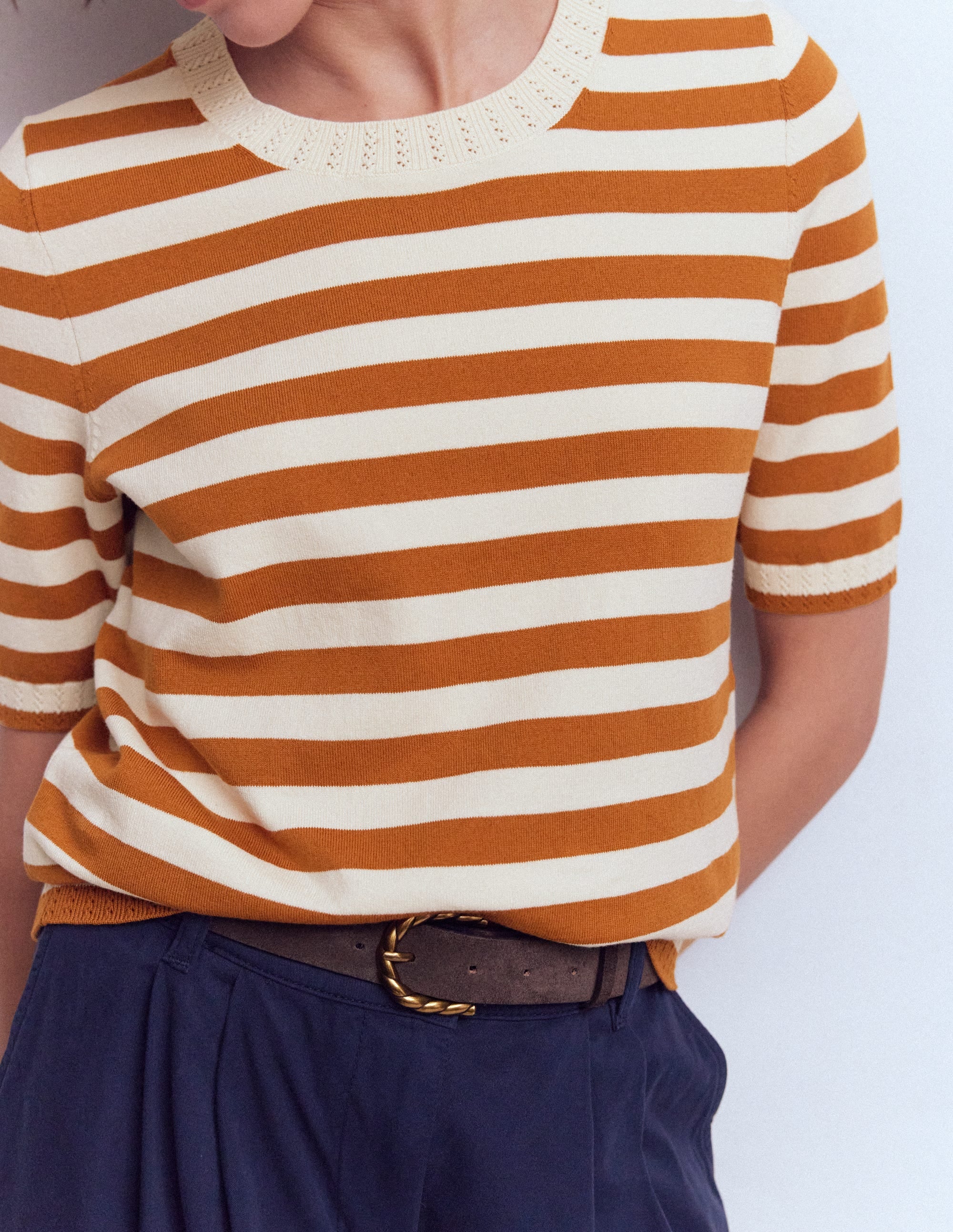 Emilia Baumwoll-T-Shirt mit Rundhalsausschnitt-Cognac/Warmes Naturweiß - Image 2