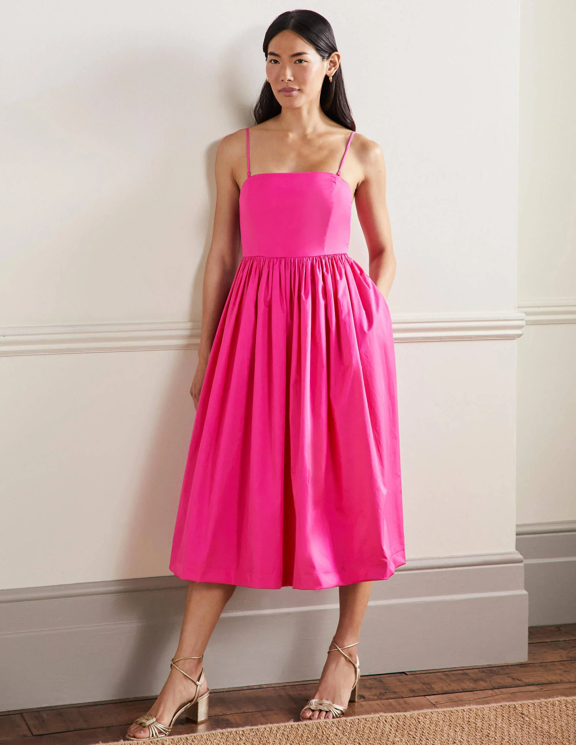 Emily Trägerloses Midikleid-Rosa