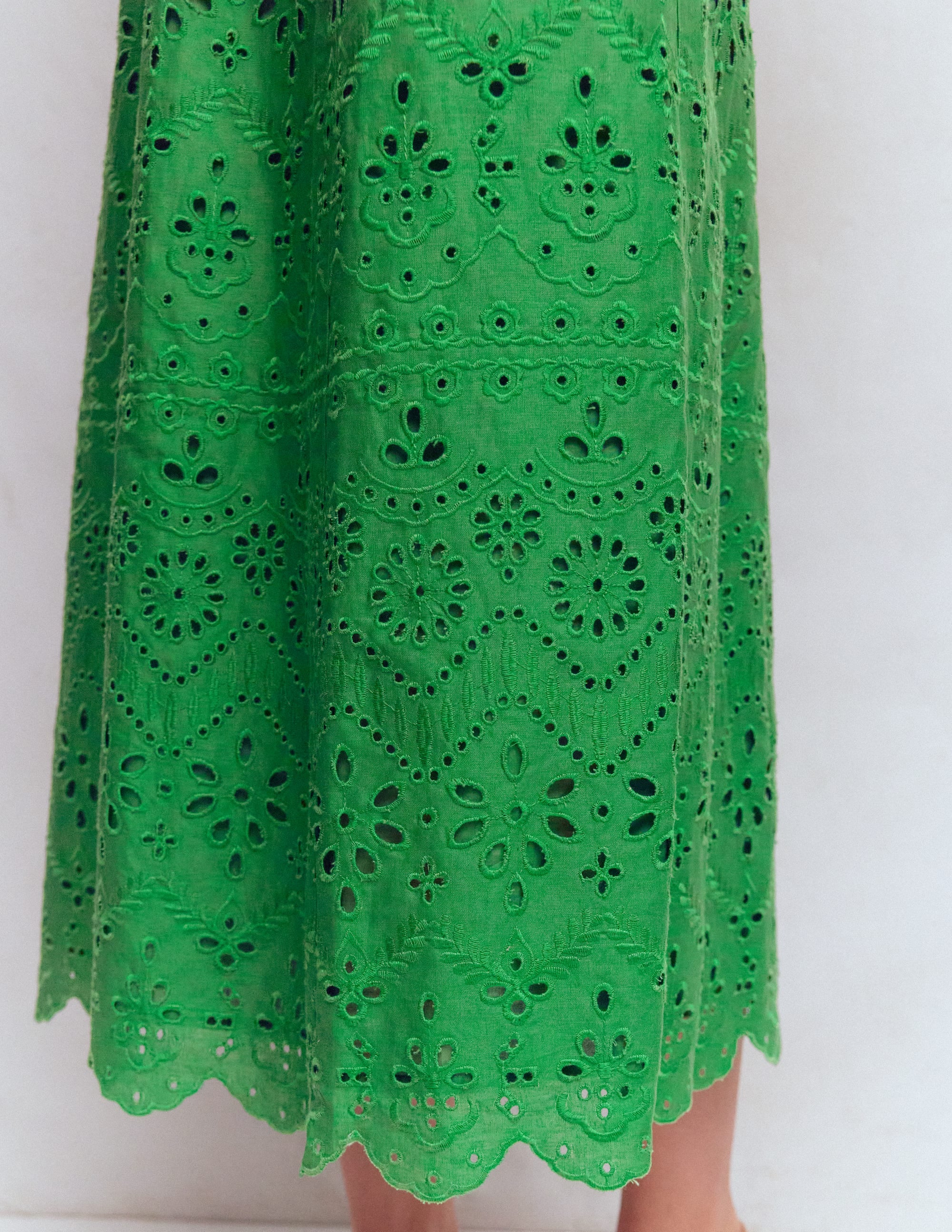 Empire-Kleid aus Leinen mit Lochstickerei-Sattes Smaragdgrün Lochstickerei - Image 5