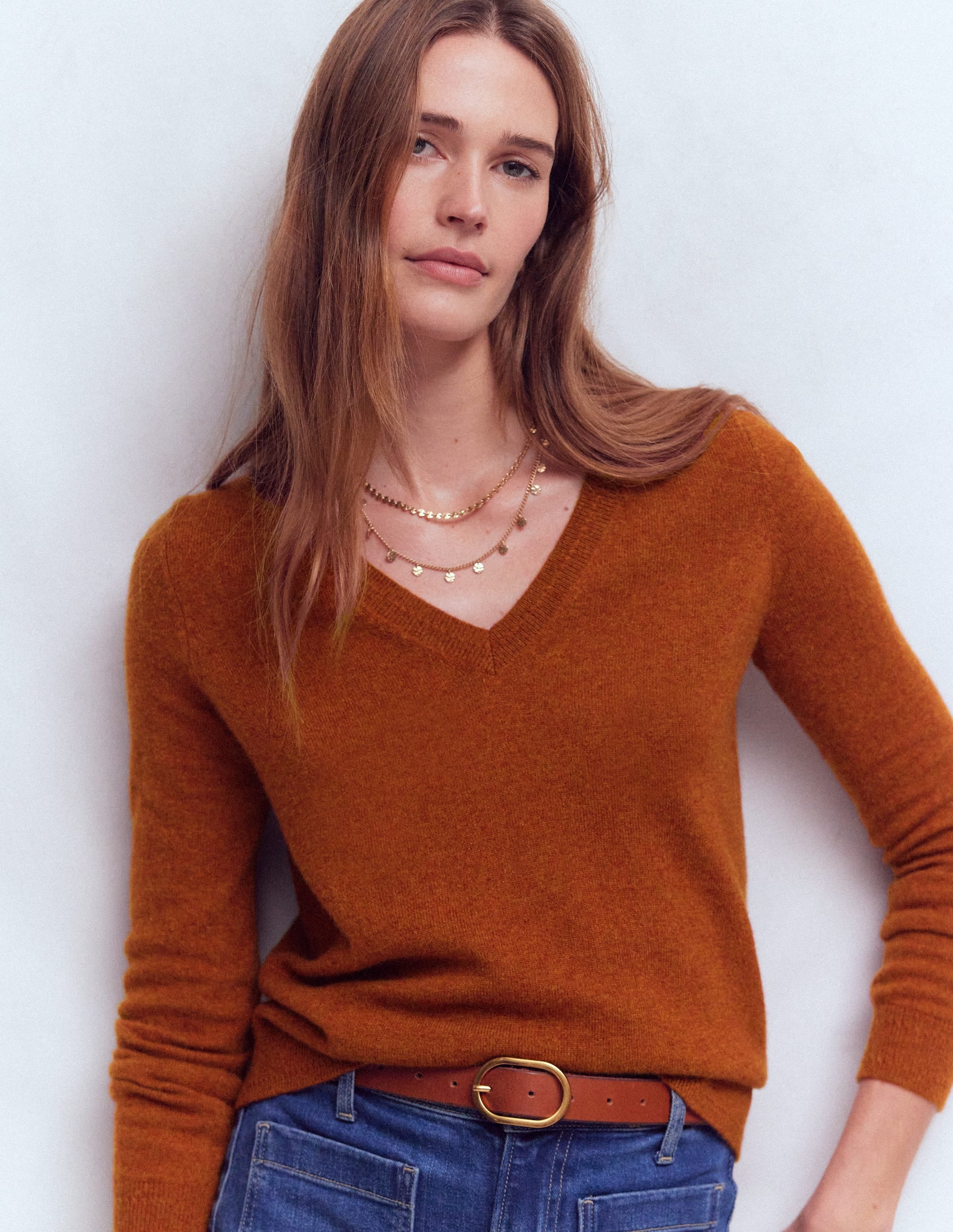 Eva Kaschmirpullover mit V-Ausschnitt-Cognac Meliert - Image 4