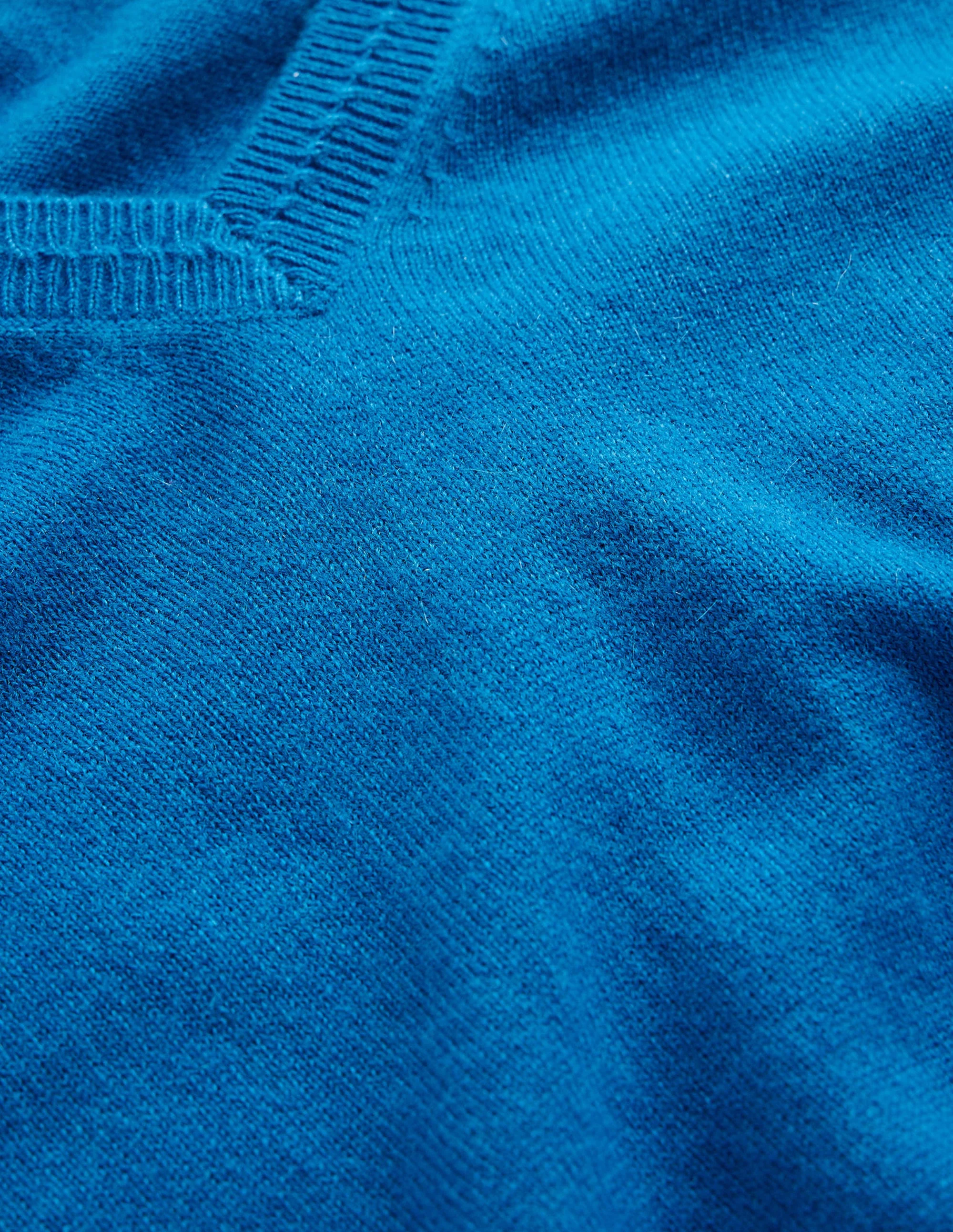 Eva Kaschmirpullover mit V-Ausschnitt-Cyanblau - Image 6