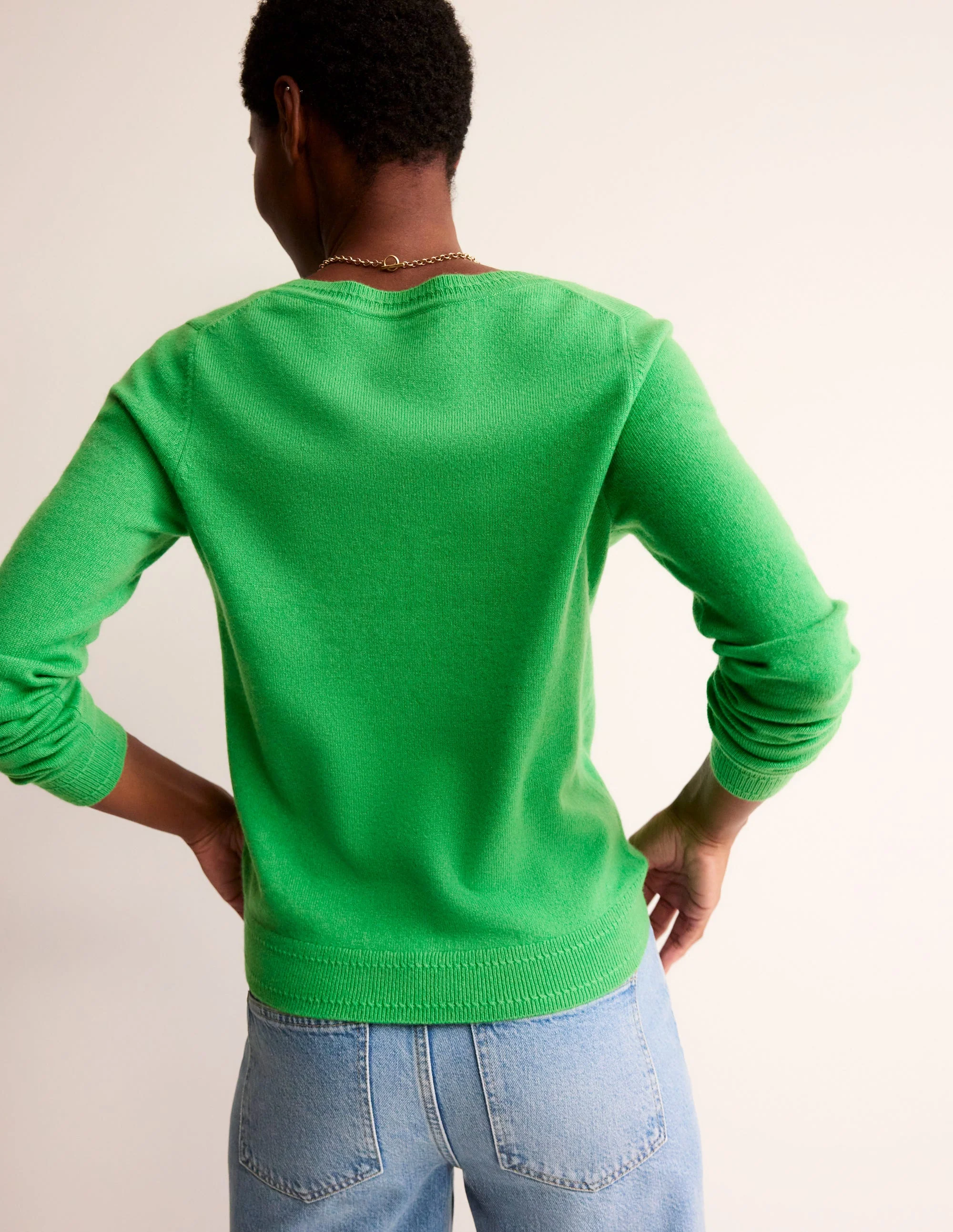Eva Kaschmirpullover mit V-Ausschnitt-Hellgrün - Image 3
