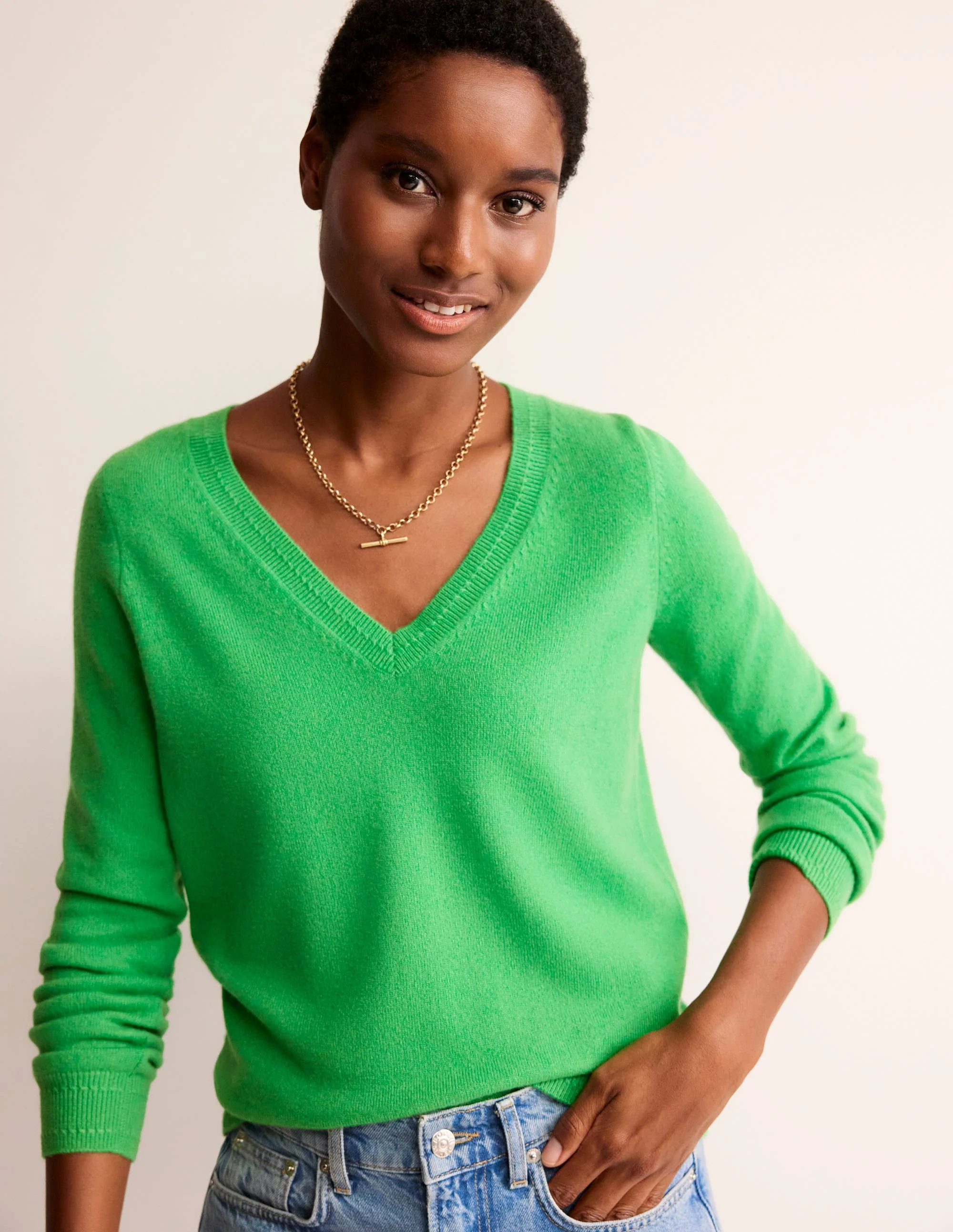 Eva Kaschmirpullover mit V-Ausschnitt-Hellgrün - Image 4