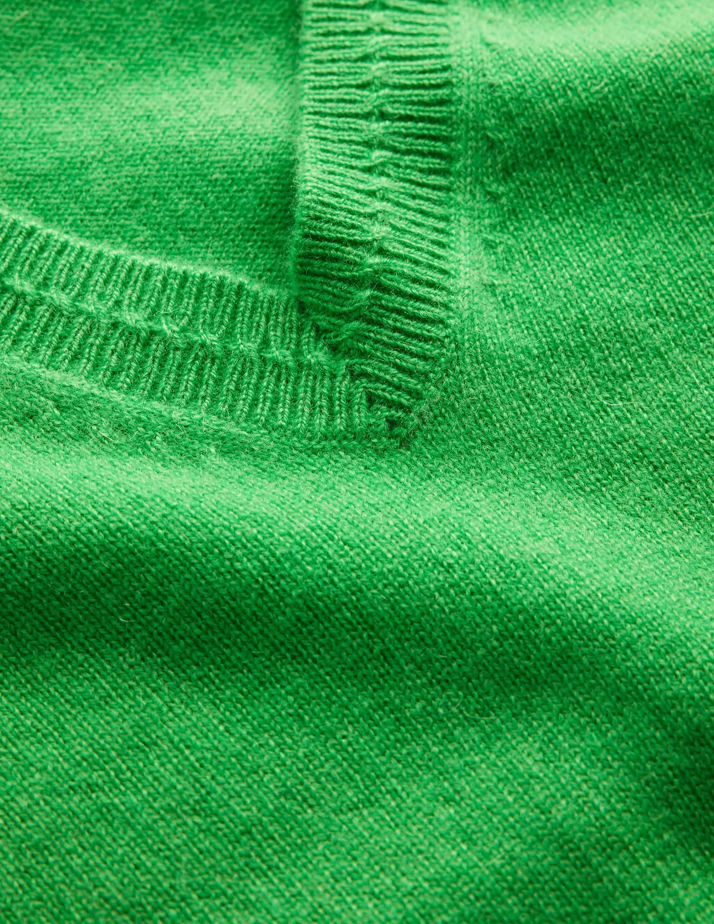 Eva Kaschmirpullover mit V-Ausschnitt-Hellgrün - Image 6