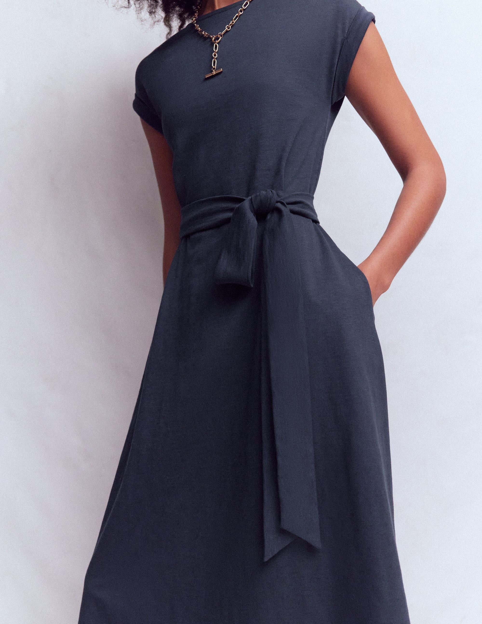 Eve Jersey-Midikleid-Marineblau - Image 2