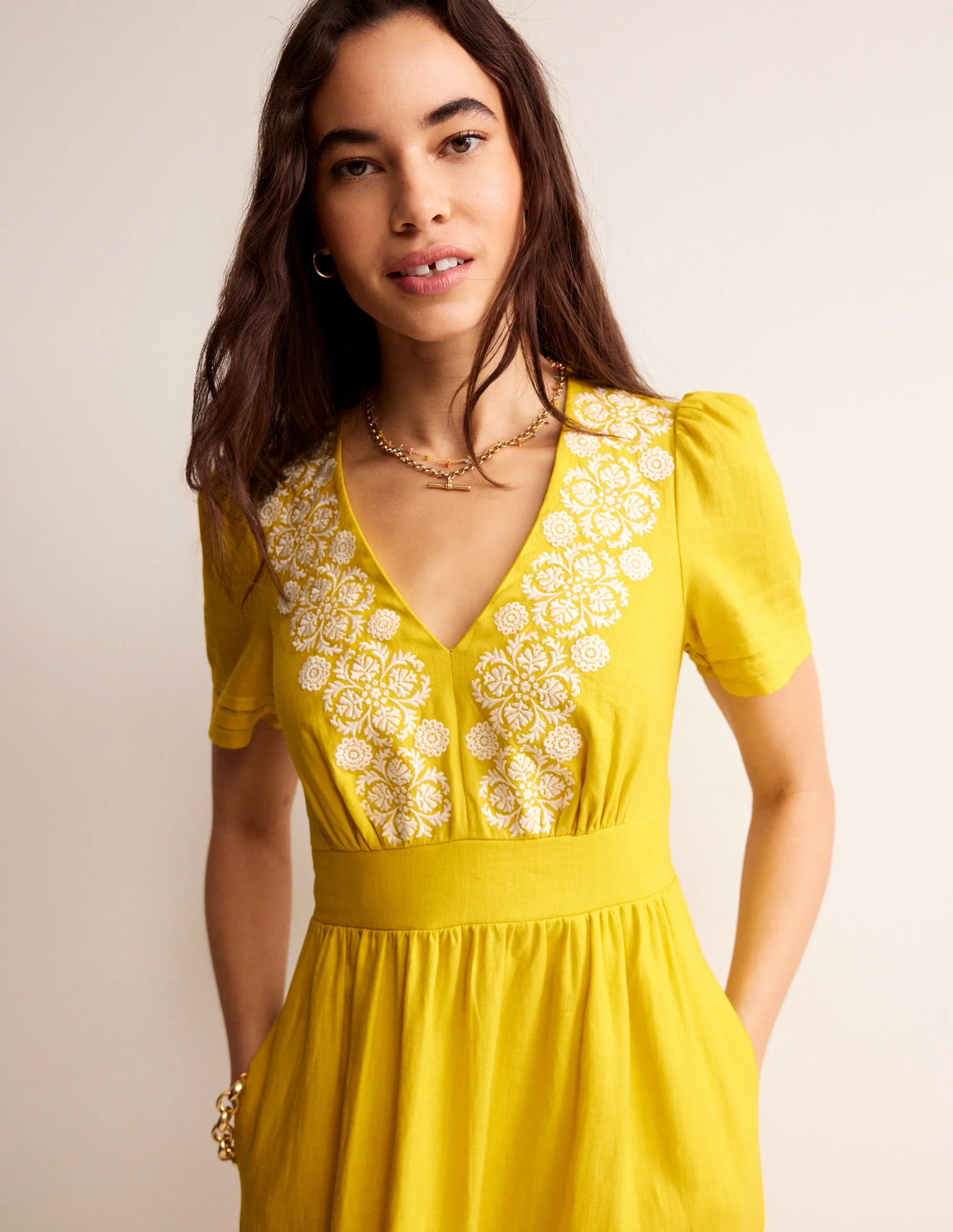 Eve Midikleid aus Leinen-Maracuja - Image 2