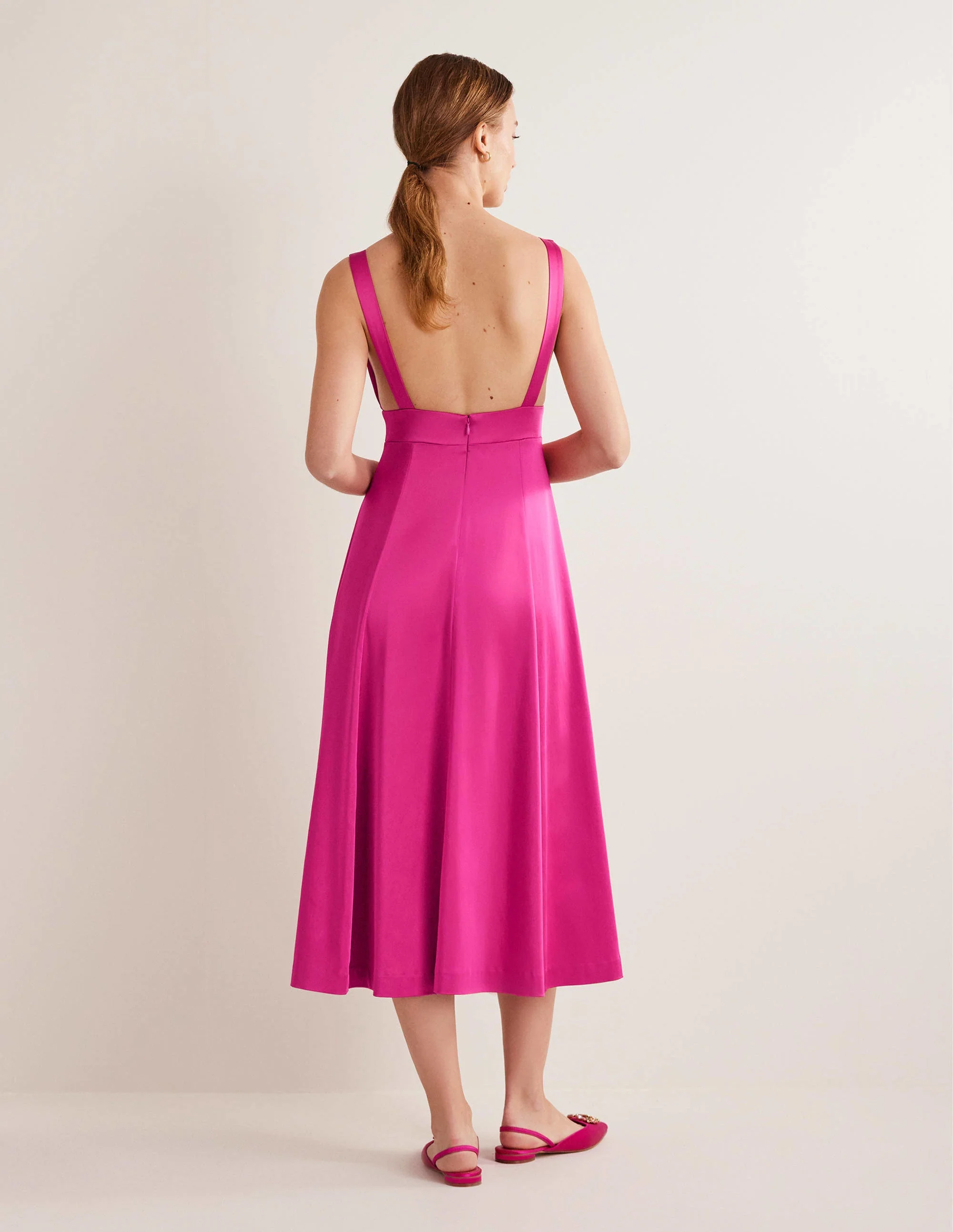 Figurschmeichelndes Kleid ohne Ärmel-Wassermelonenrosa - Image 3