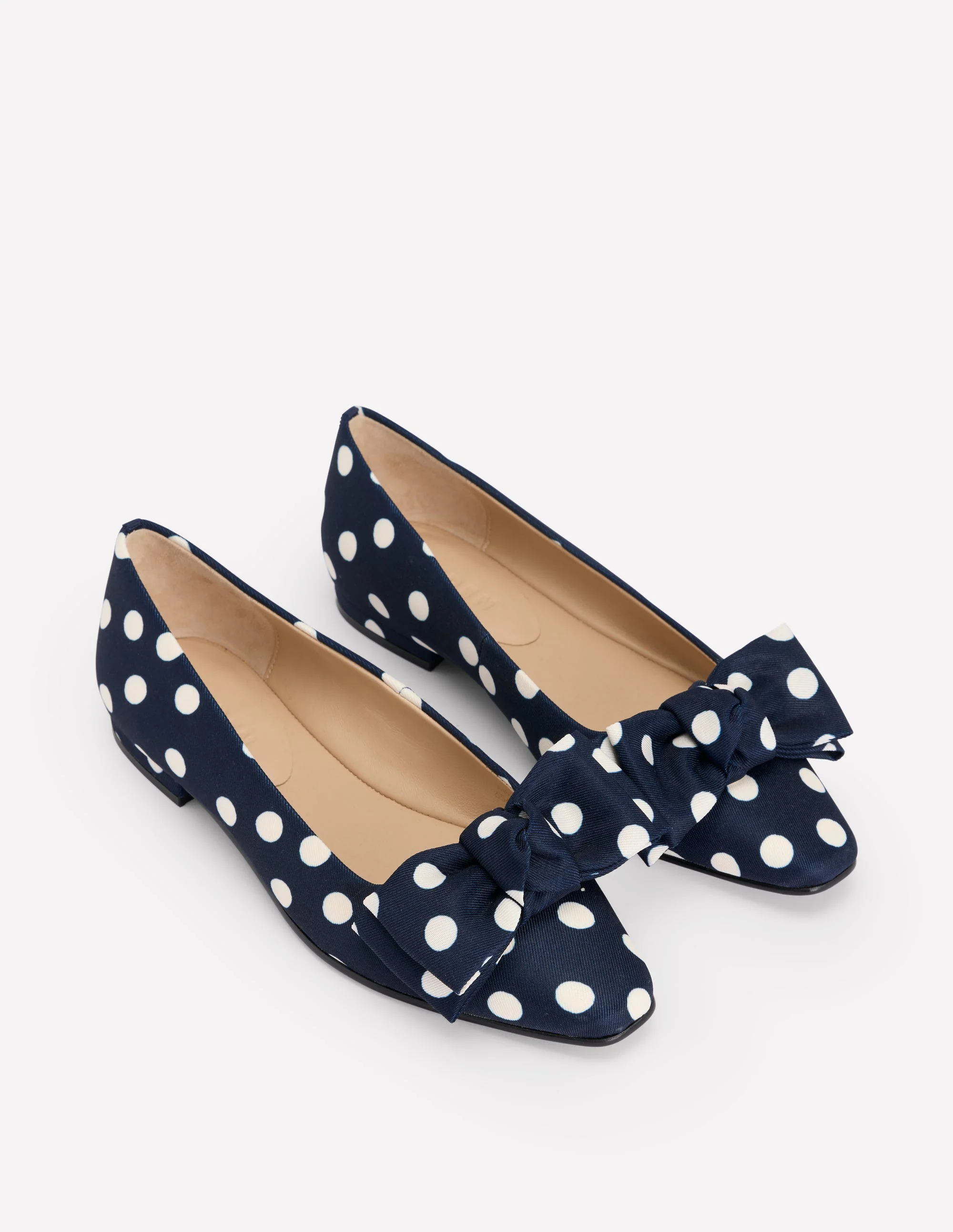 Flache Ballerinas mit geformter Spitze-Französisches Marineblau, Abstrakte Punkte - Image 3