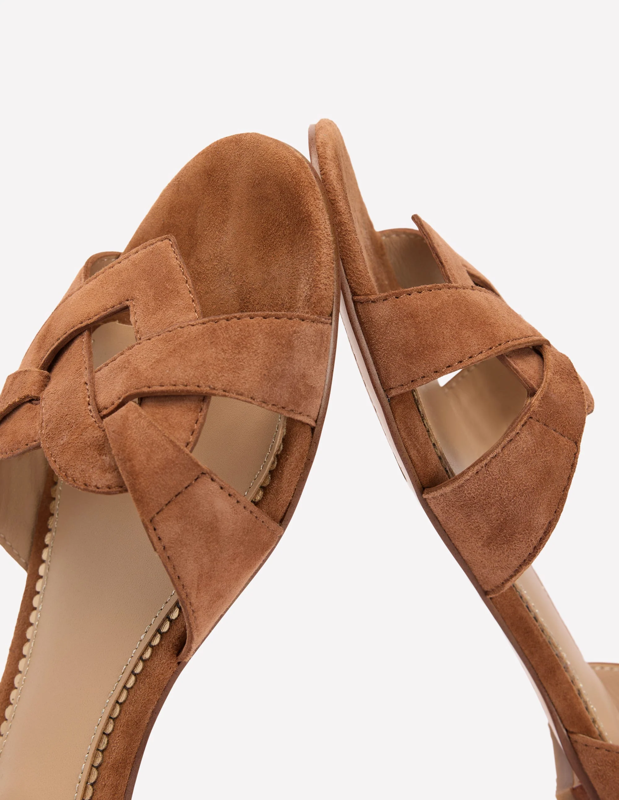 Flache Sandalen mit Herzdetail-Hellbraun - Image 4