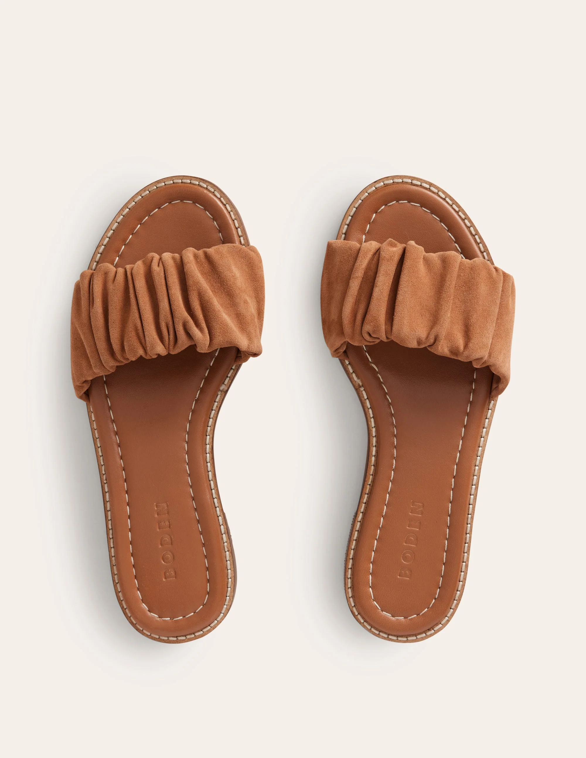 Flache Sandalen mit Raffung-Hellbraun - Image 5