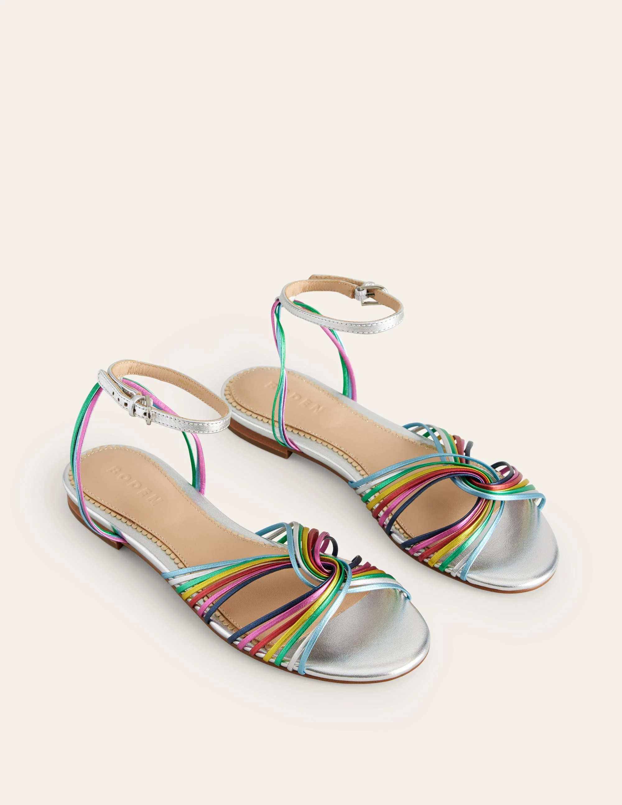 Flache Sandalen mit Twistdetail-Bunt Metallic-Leder - Image 4