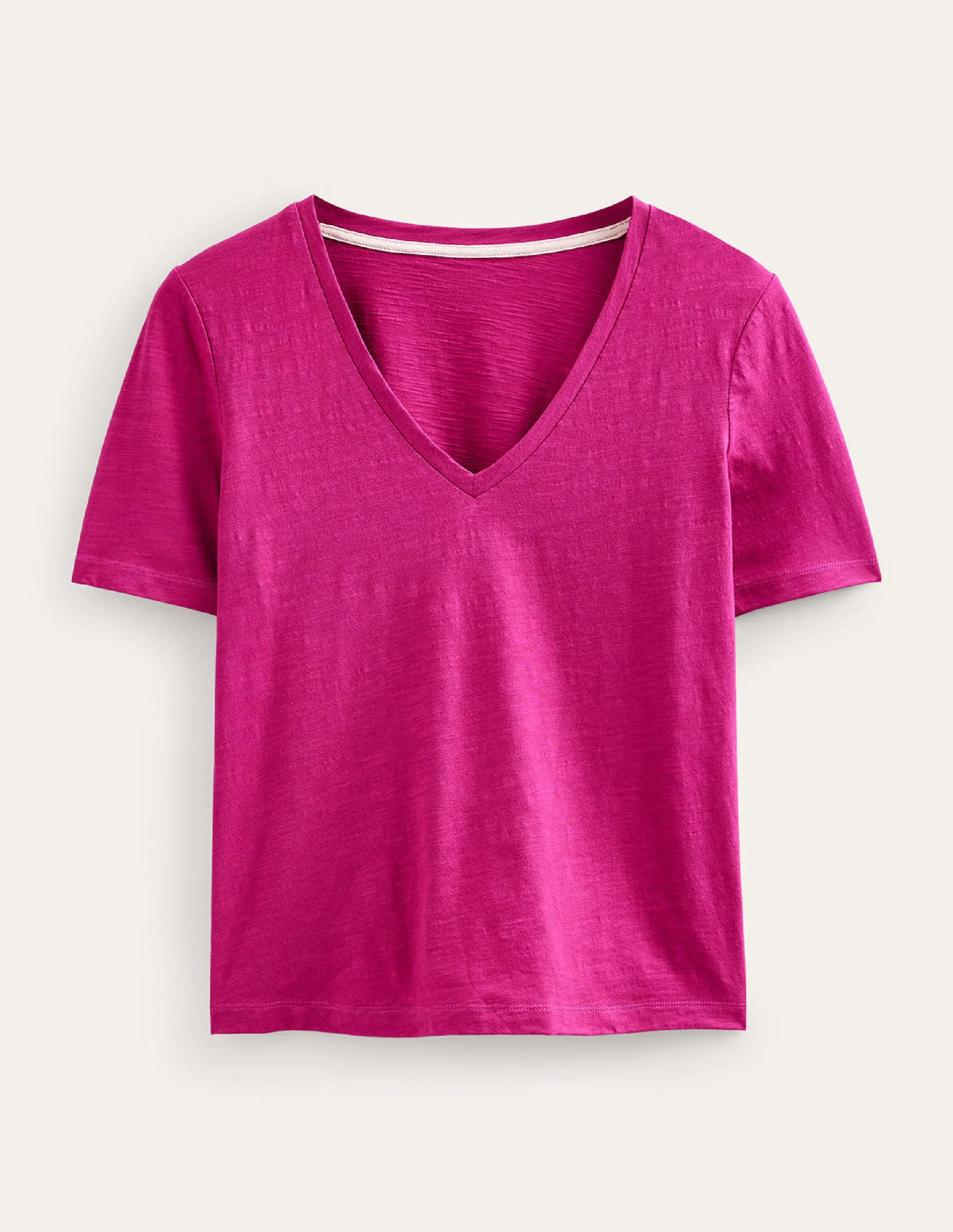 Flammgarn-T-Shirt mit V-Ausschnitt und normaler Passform-Festivalfuchsia - Image 5