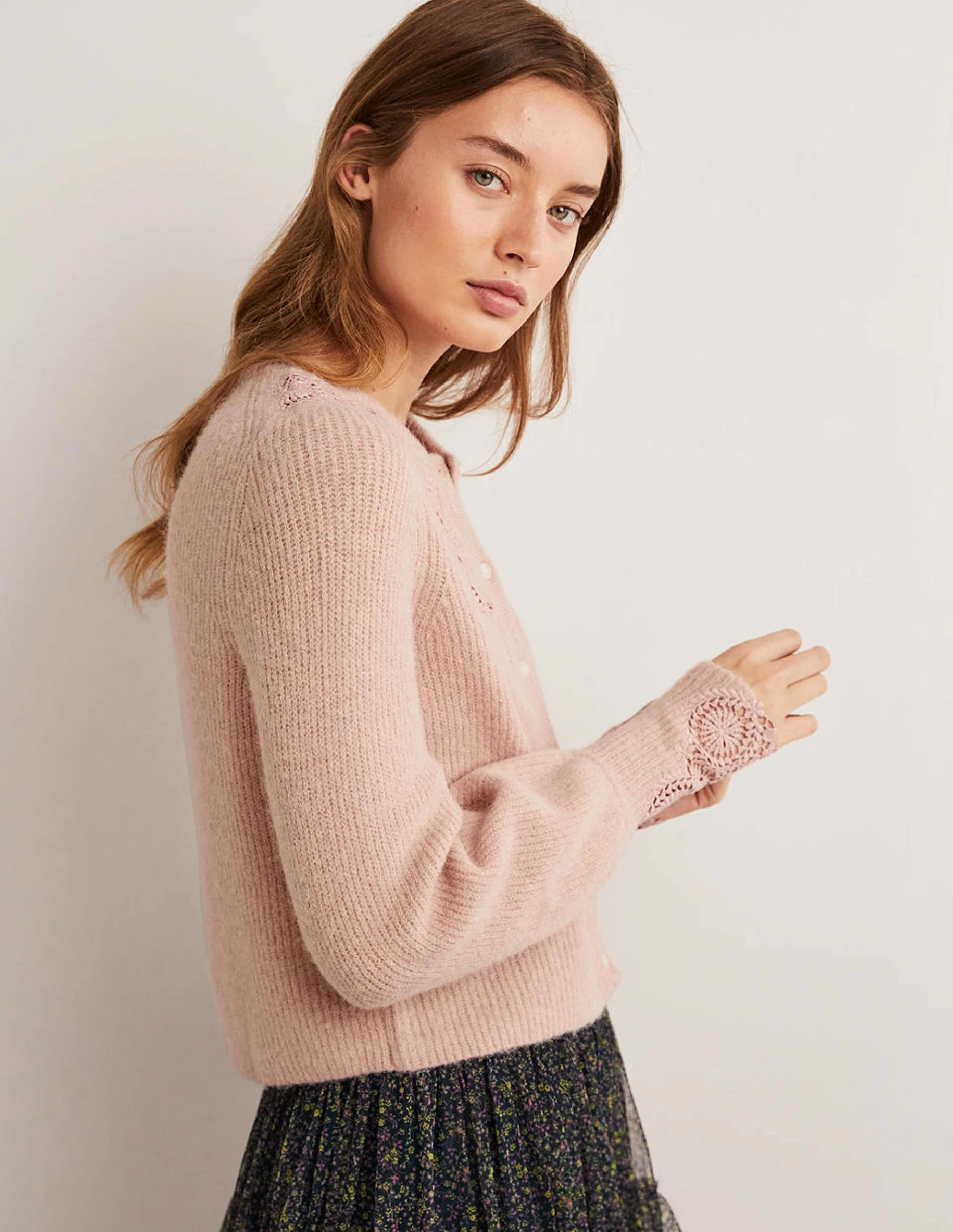 Flauschiger Cardigan mit Stickerei-Eisrosa, Stickerei - Image 5