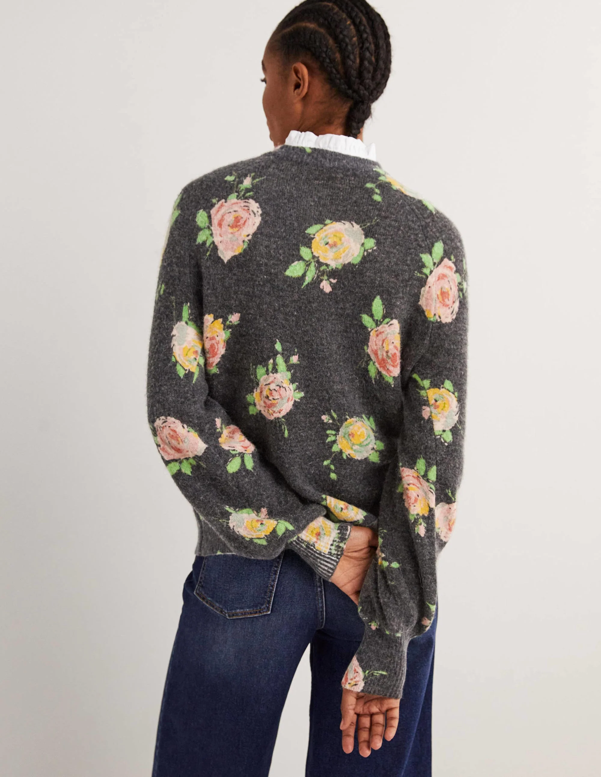 Flauschiger Pullover mit Blousonärmeln-Schwarz, Gemalte Rosen - Image 3