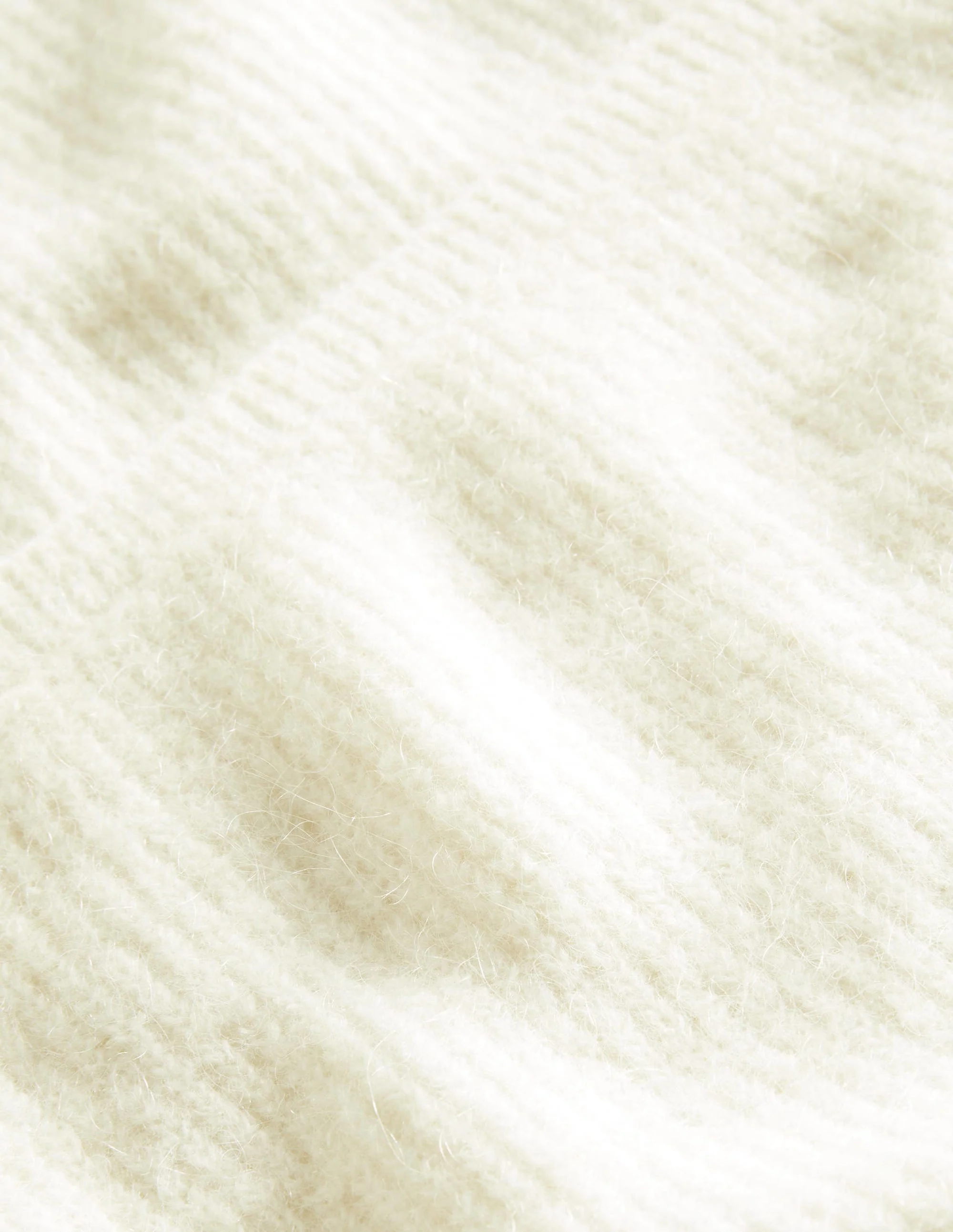 Flauschiger Pullover mit eckigem Ausschnitt-Naturweiß - Image 7