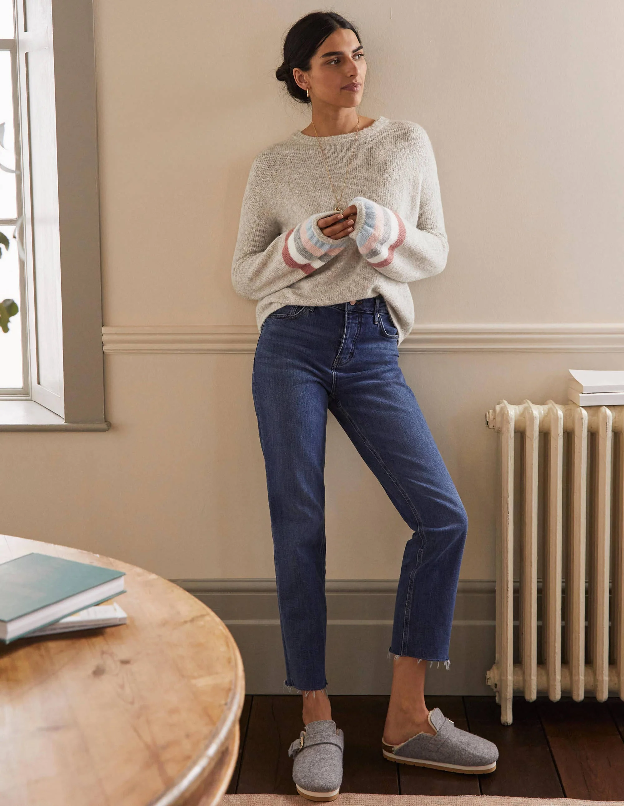 Flauschiger Pullover mit Streifen-Hellbeige Melange - Image 4
