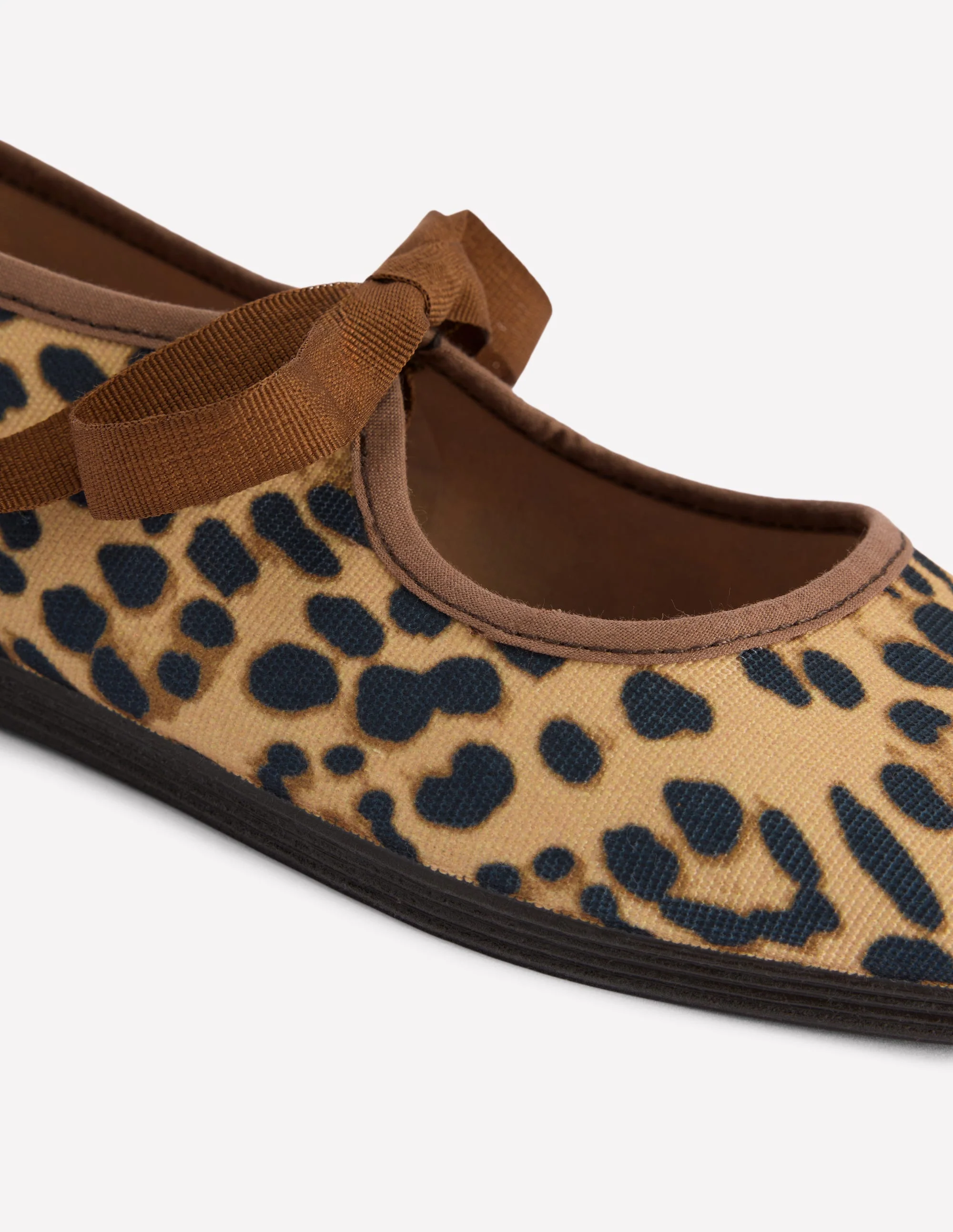 Flexible Mary Janes zum Schnüren-Mohair, Leopardenmuster - Image 5