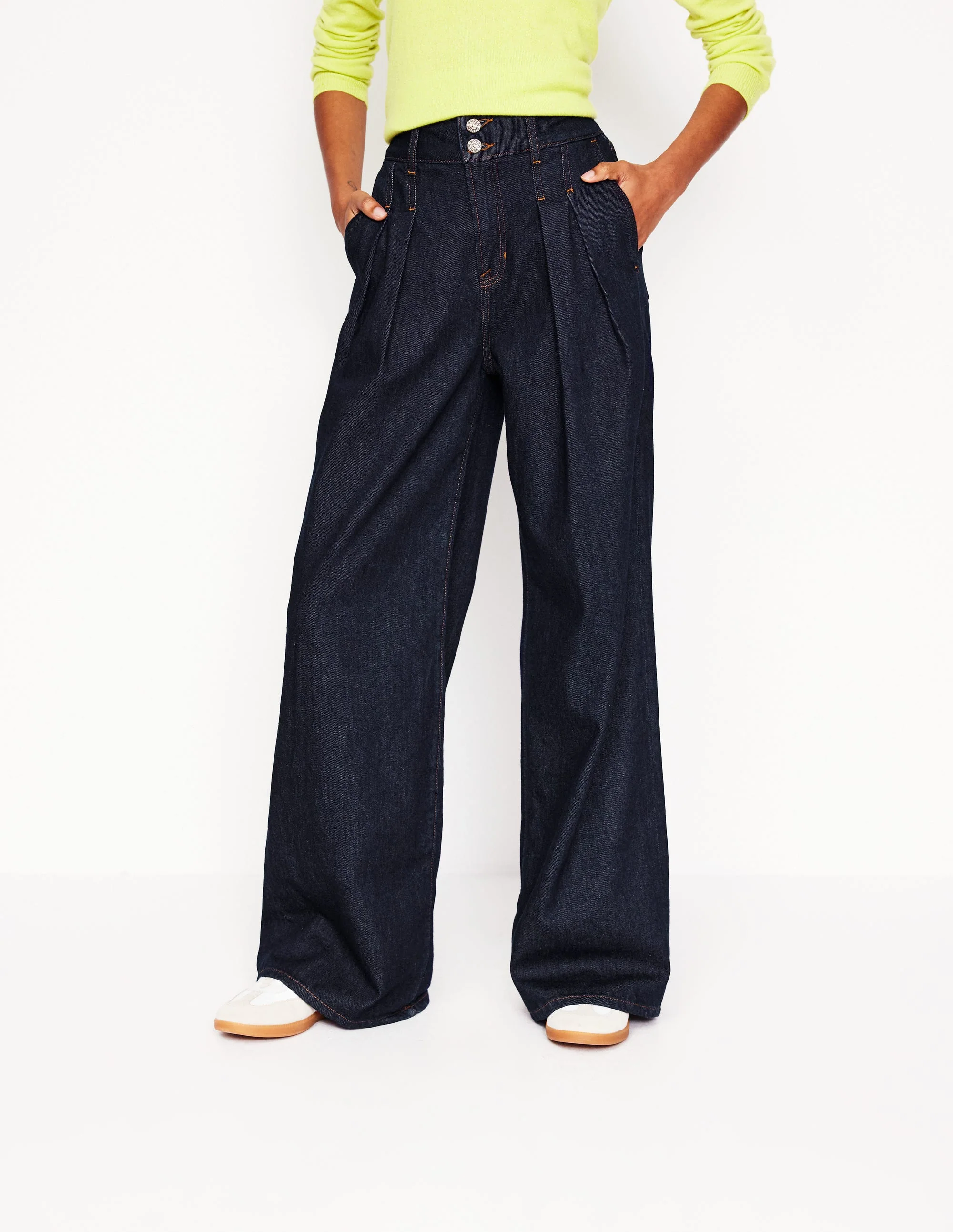 Fließende Jeanshose mit mittelhohem Bund-Indigo Waschung - Image 4