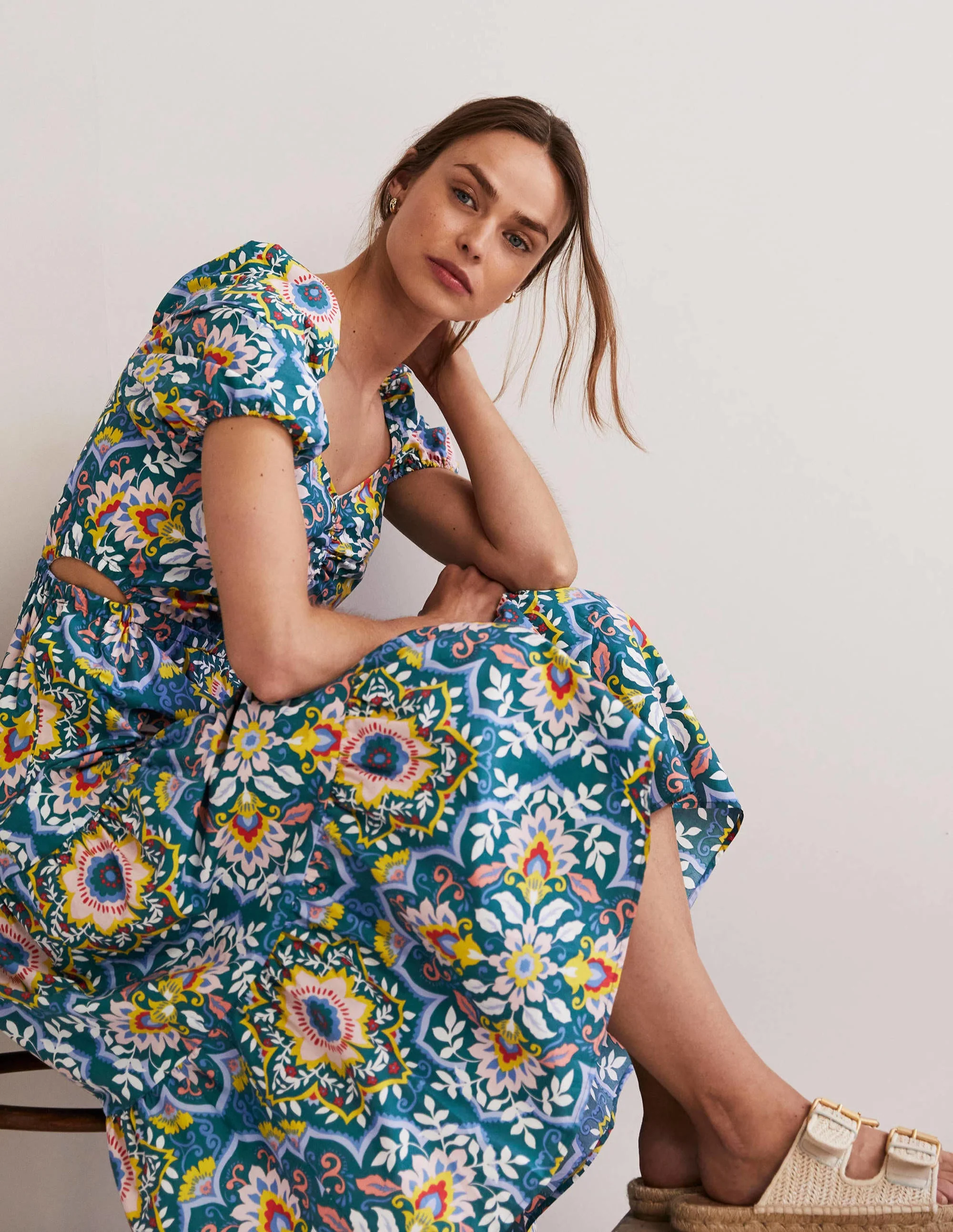 Florence Midikleid mit Cut-out-Details-Chesapeake Bay, Bloomsbury-Muster - Image 4