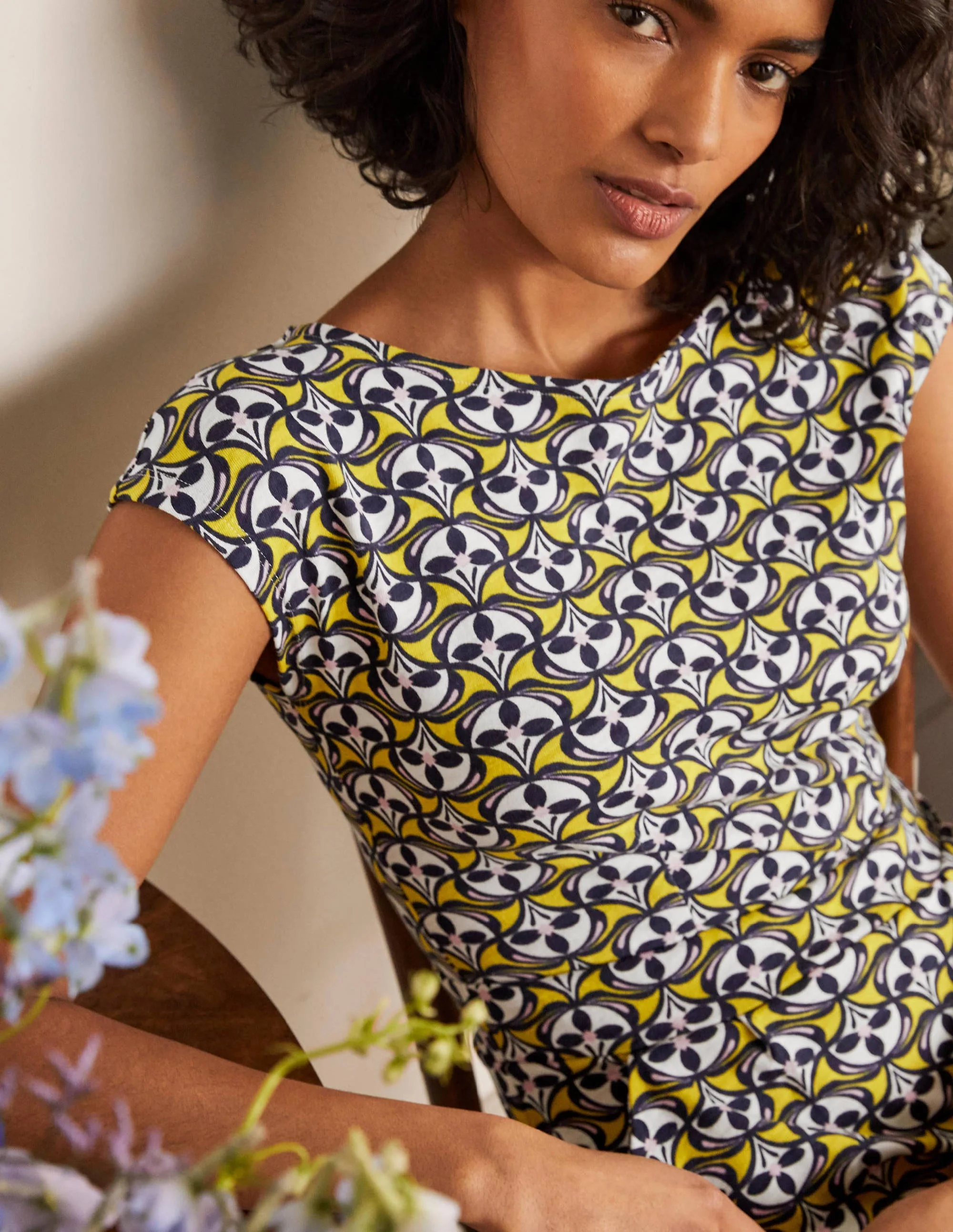 Florrie Jerseykleid-Schwefelgelb, Blumenmuster - Image 4