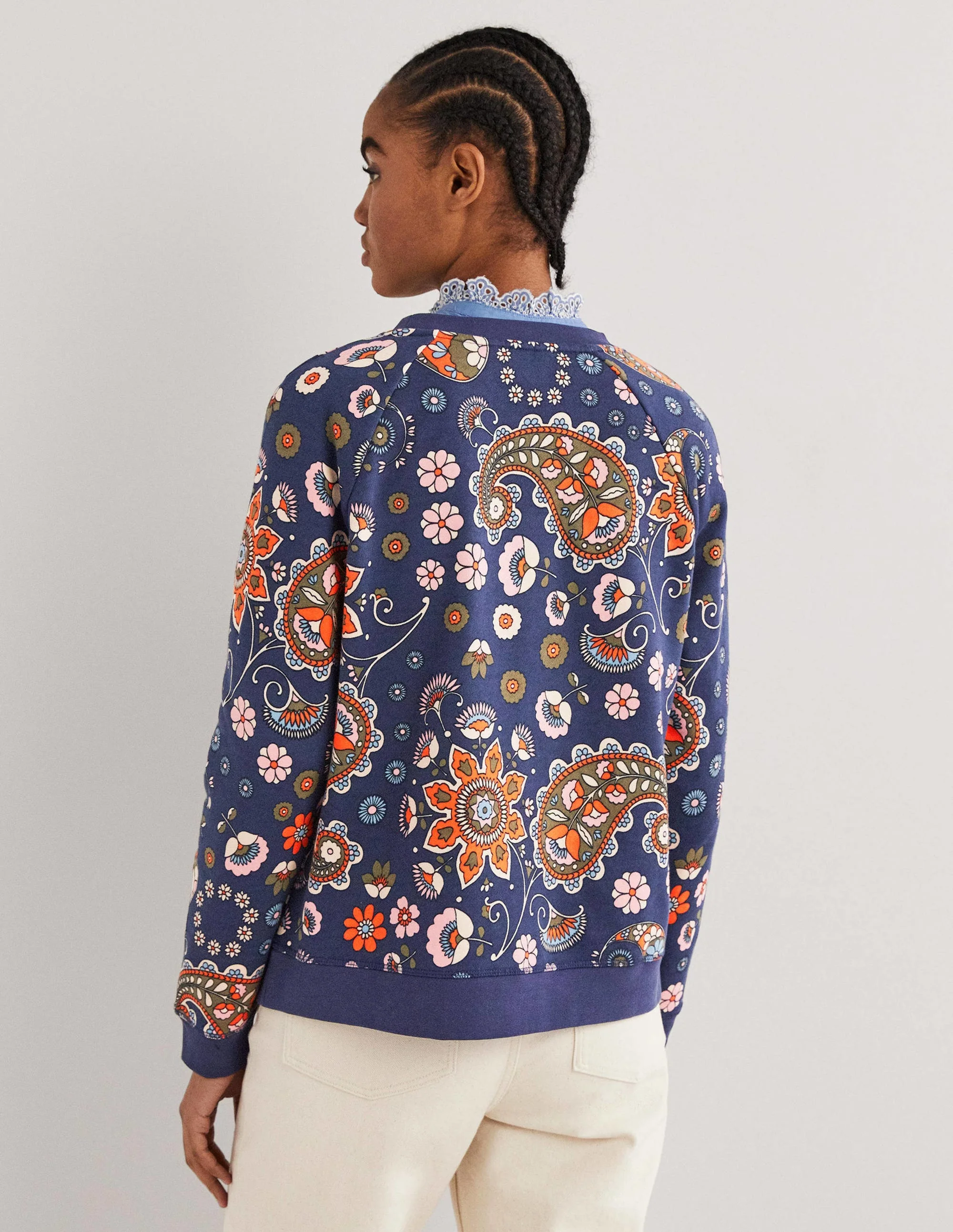 Gemustertes Sweatshirt aus Baumwolle-Französisches Navy, Blumenmuster - Image 3