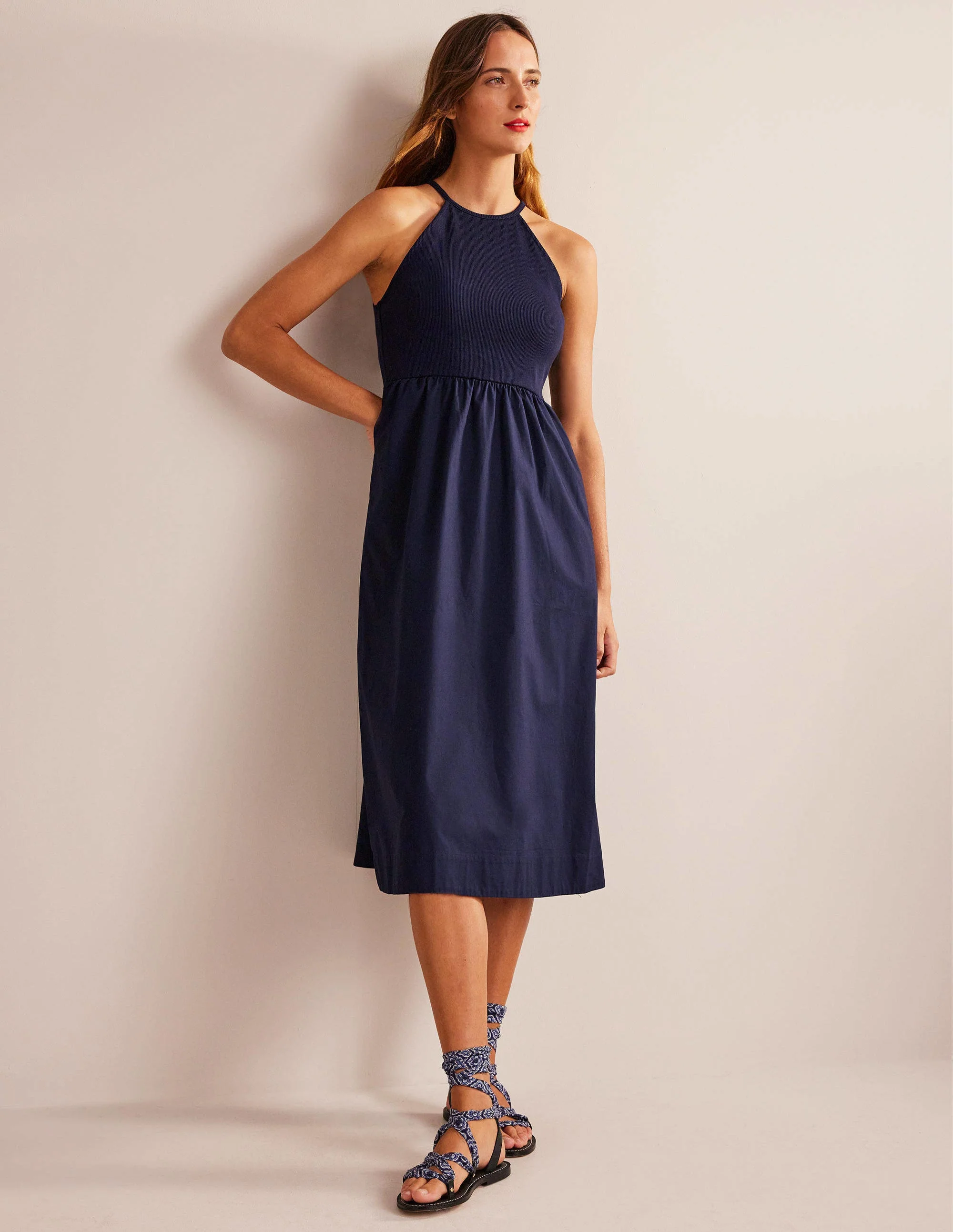 Geripptes Neckholder-Midikleid-Marineblau - Image 5