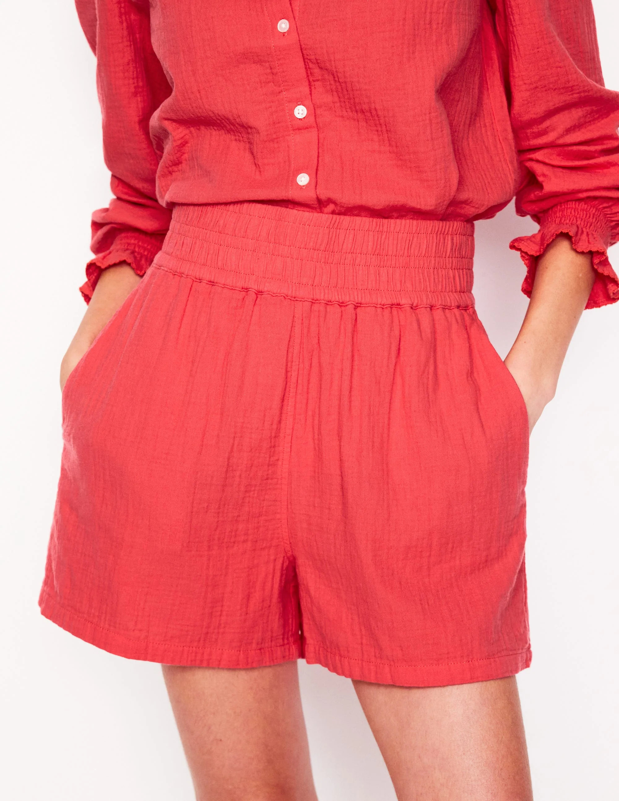 Gesmokte Shorts aus Doppeltuch-Marmeladenrot - Image 4