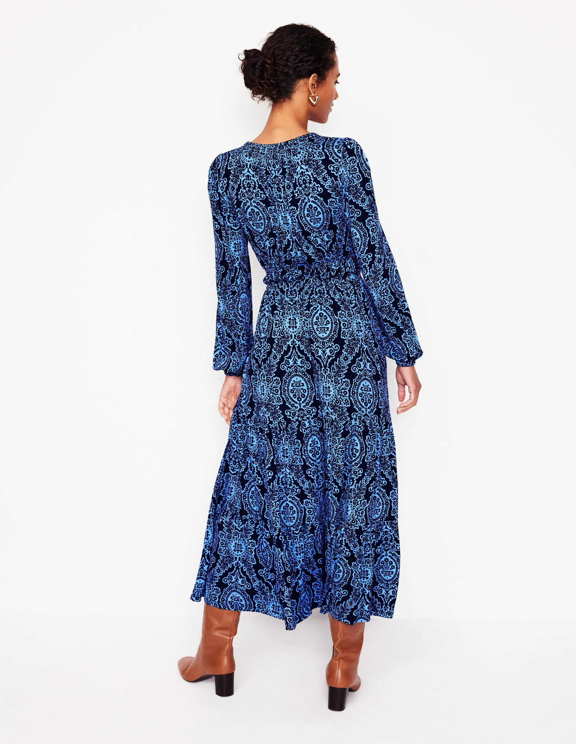 Gesmoktes, gestuftes Jersey-Midikleid-Vergissmeinnicht, opulente Rebe - Image 3
