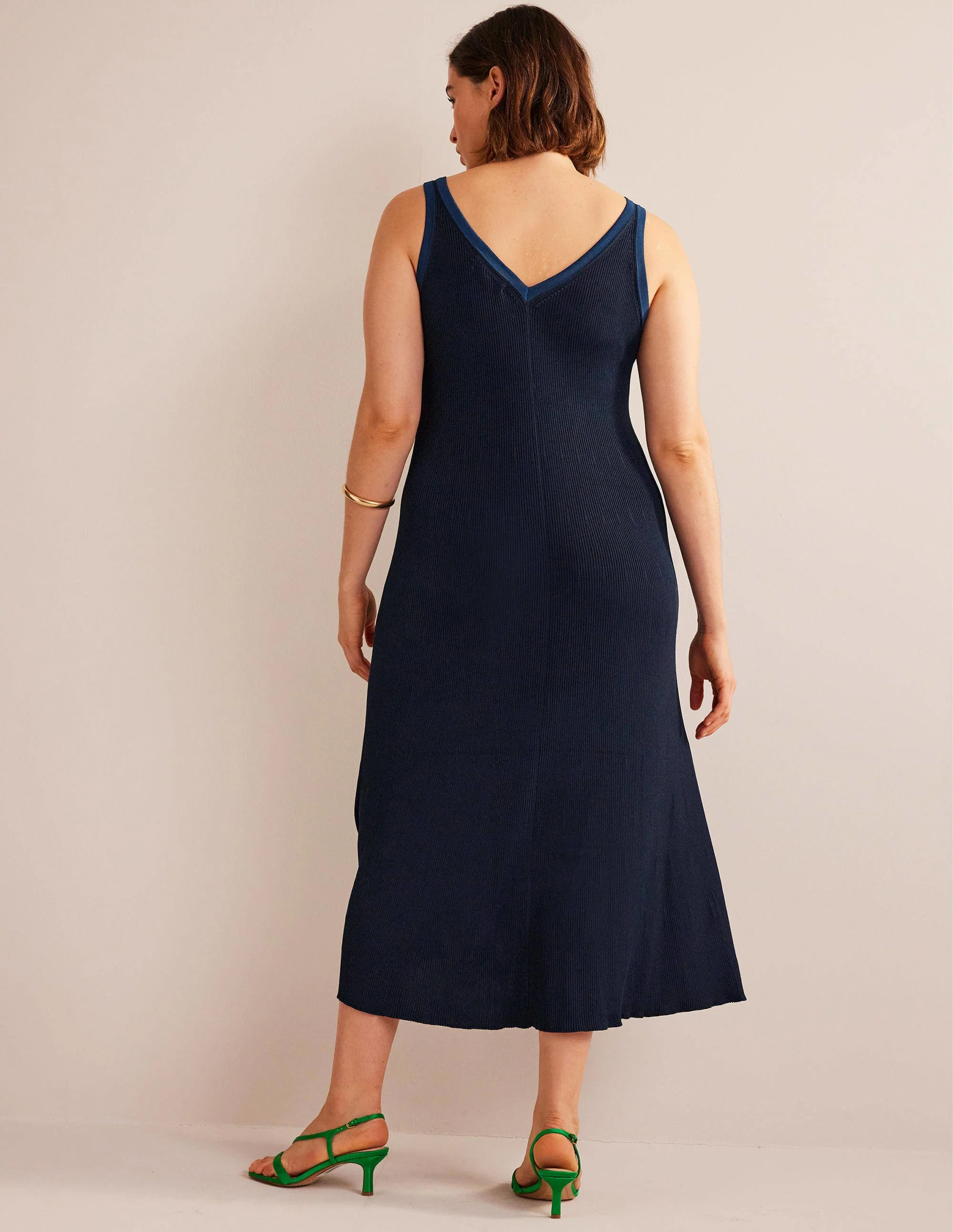 Gestricktes Maxikleid mit V-Ausschnitt-Marineblau - Image 6