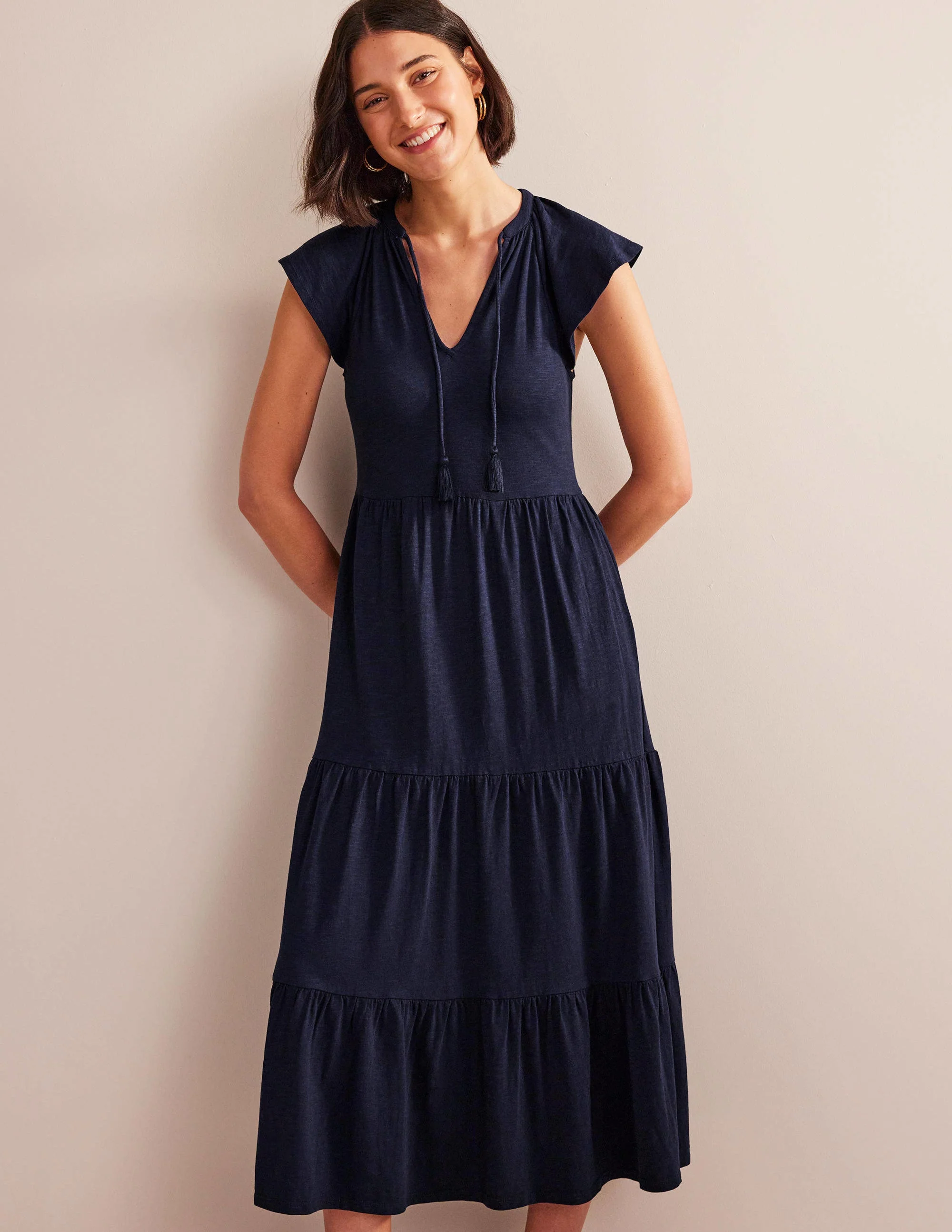 Gestuftes Jersey-Midikleid-Marineblau - Image 4