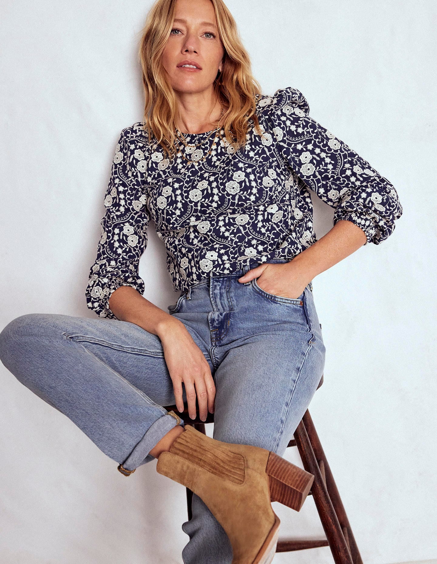 Girlfriend-Jeans-Ausgeblichene Optik