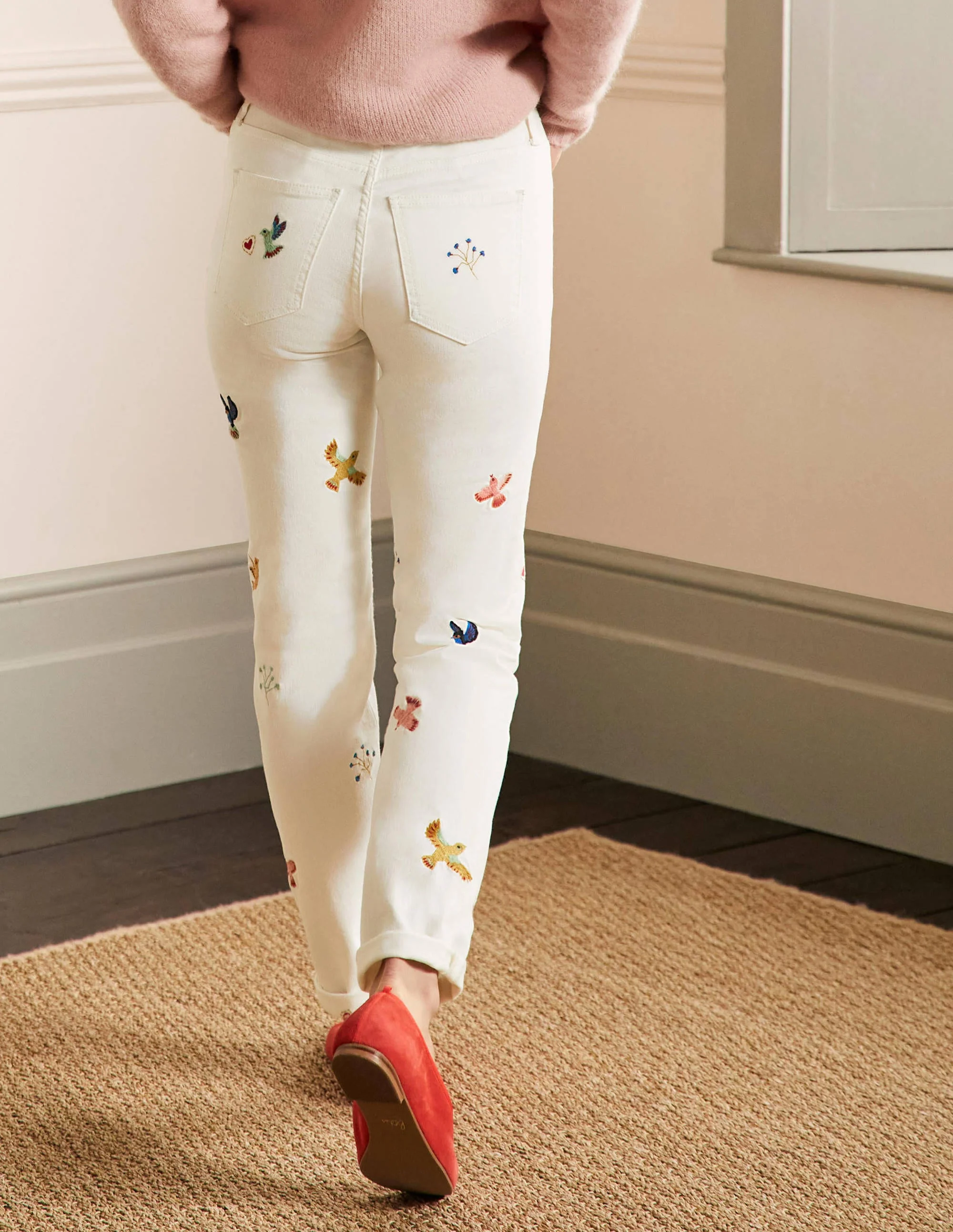 Girlfriend-Jeans-Ecru, Stickerei - Image 3