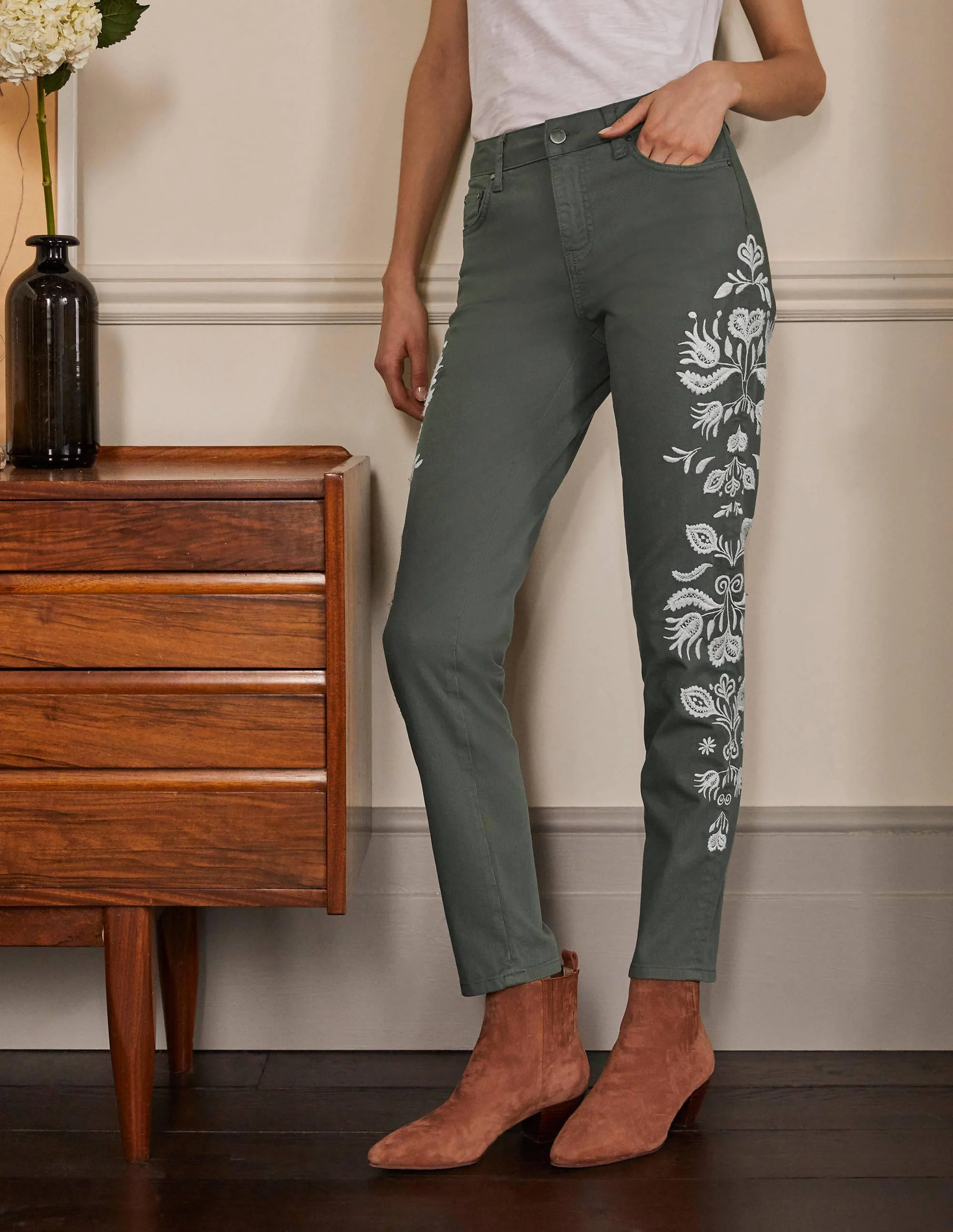 Girlfriend-Jeans-Erlengrün, Stickerei - Image 4