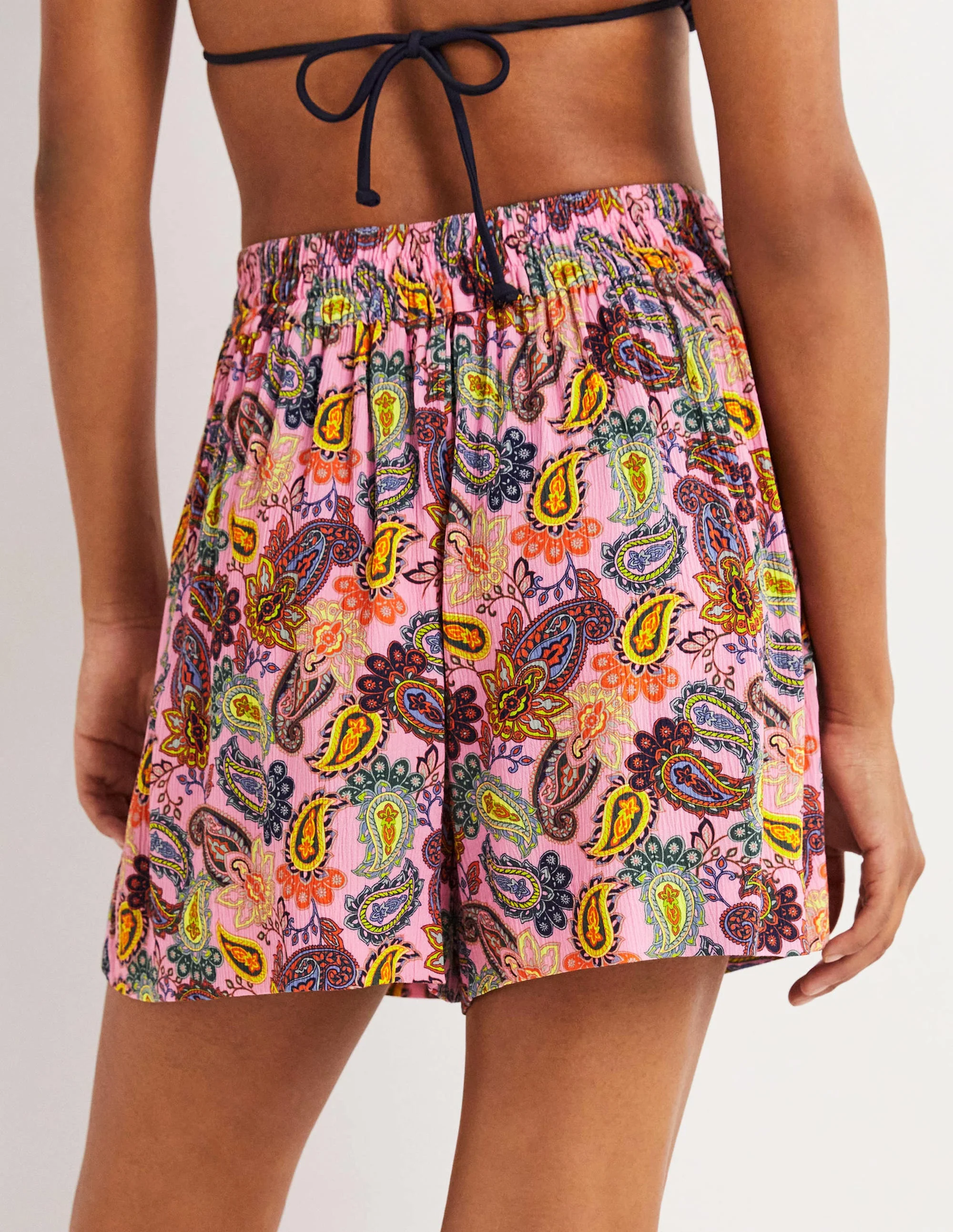 Grace Crinkle-Shorts-Kirschblütenrosa, Paisleymuster - Image 3