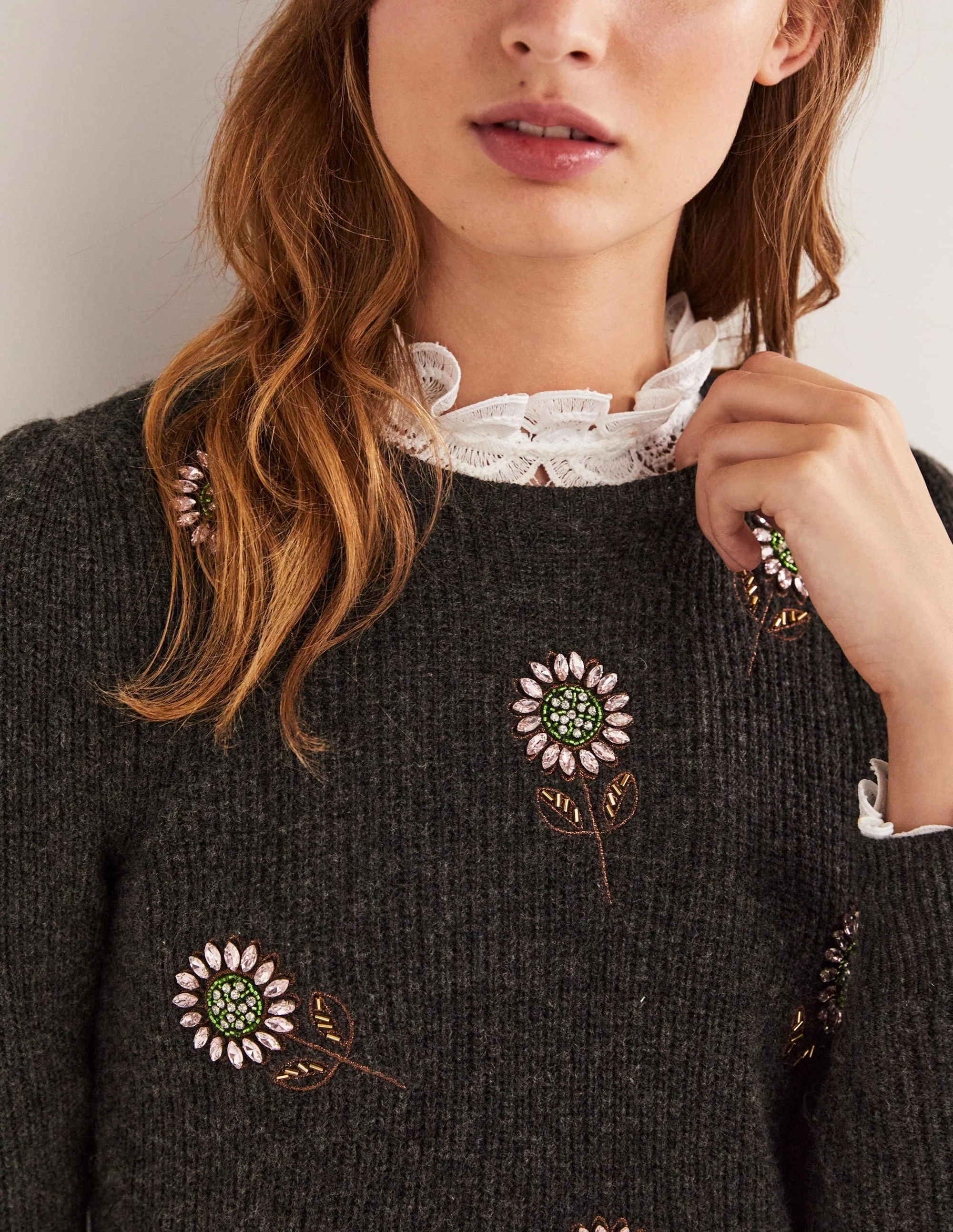 Grey Embellished Flower Ribbed Jumper-Anthrazit, Blumenverzierung - Image 2