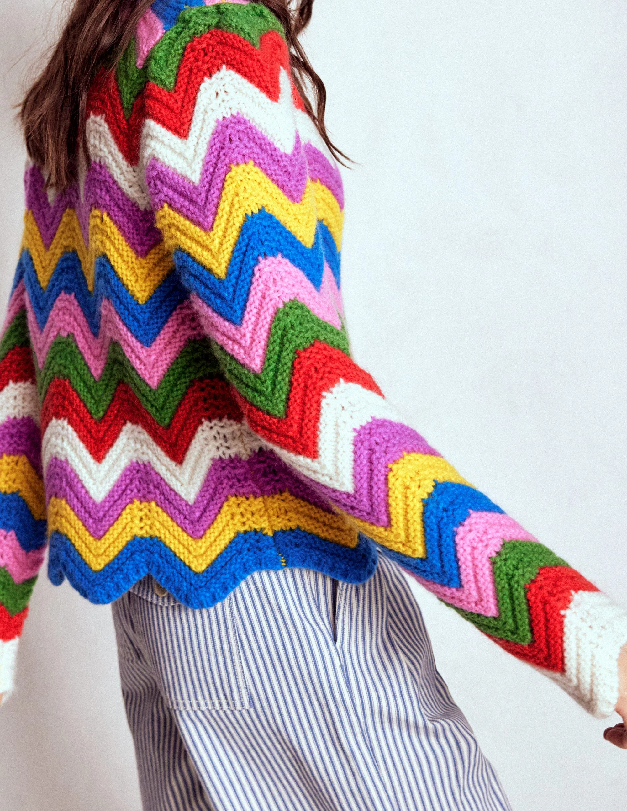 Grobstrickjacke mit Chevronmuster-Bunt, Zickzack - Image 2