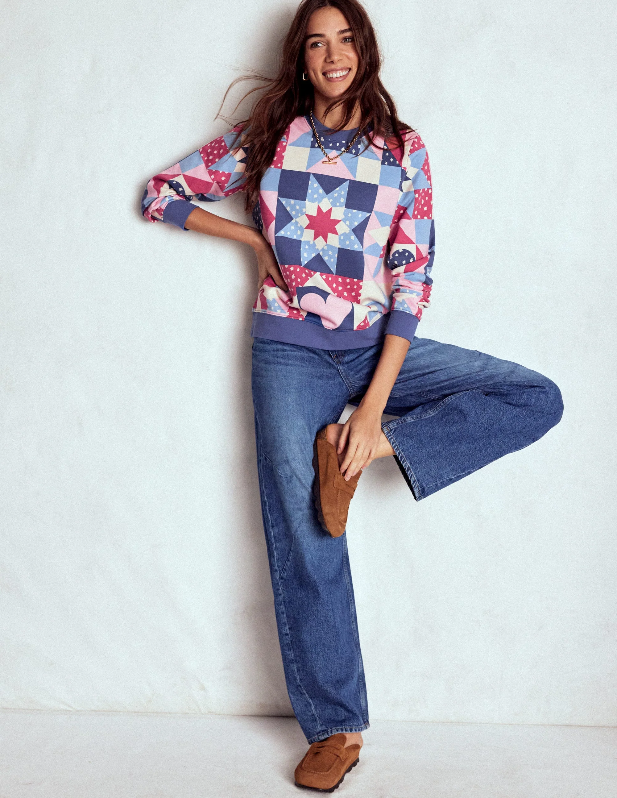 Hannah Sweatshirt mit Print-Bunt, Patchwork Herz - Image 4