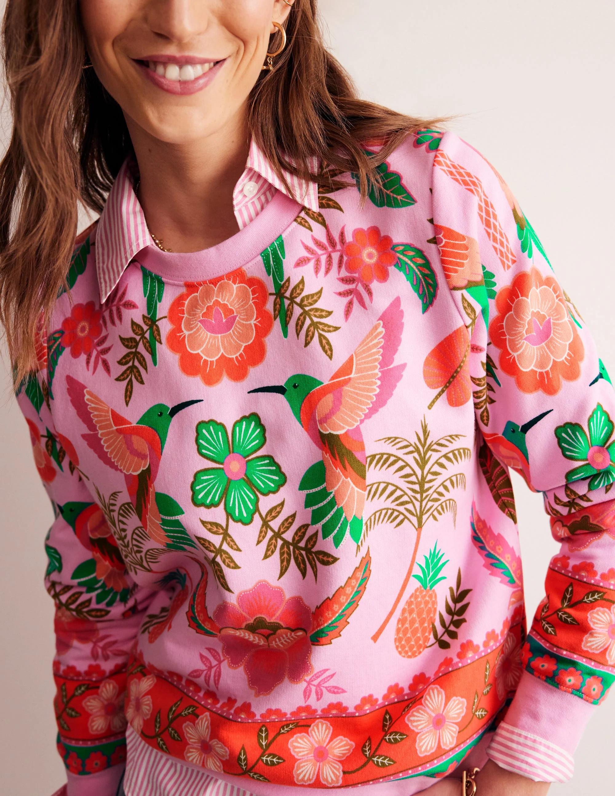 Hannah Sweatshirt mit Print-Fliederfarben, Tropischer Papagei - Image 2