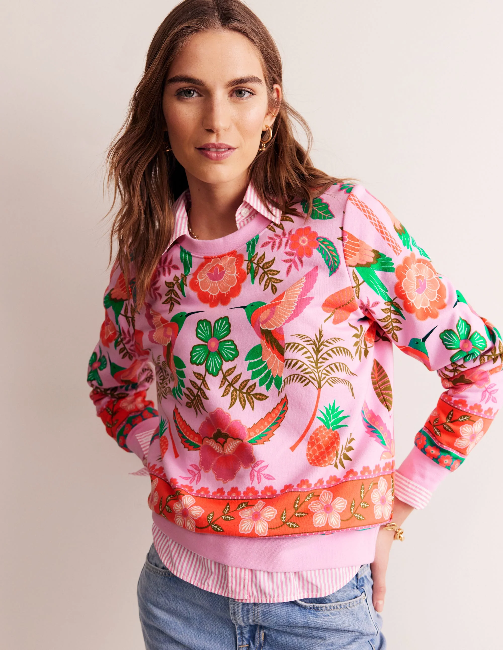 Hannah Sweatshirt mit Print-Fliederfarben, Tropischer Papagei - Image 4
