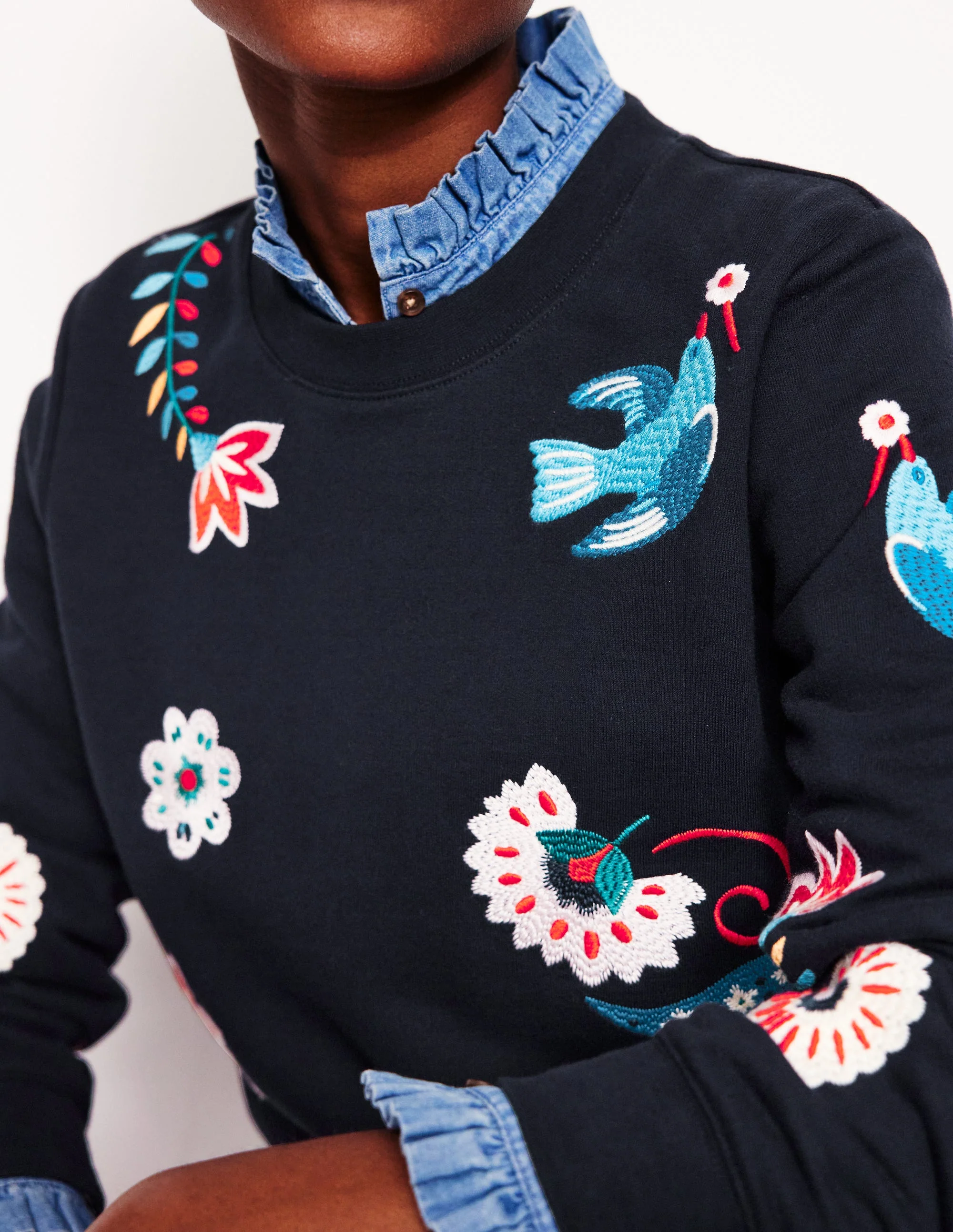 Hannah Sweatshirt mit Stickerei-Marineblau, Konversation - Image 3
