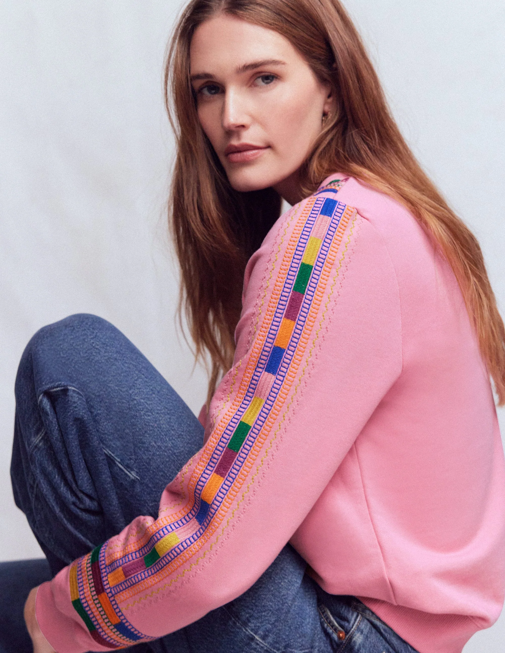 Hannah Sweatshirt mit Stickerei-Orchideenrosa Stickerei - Image 4