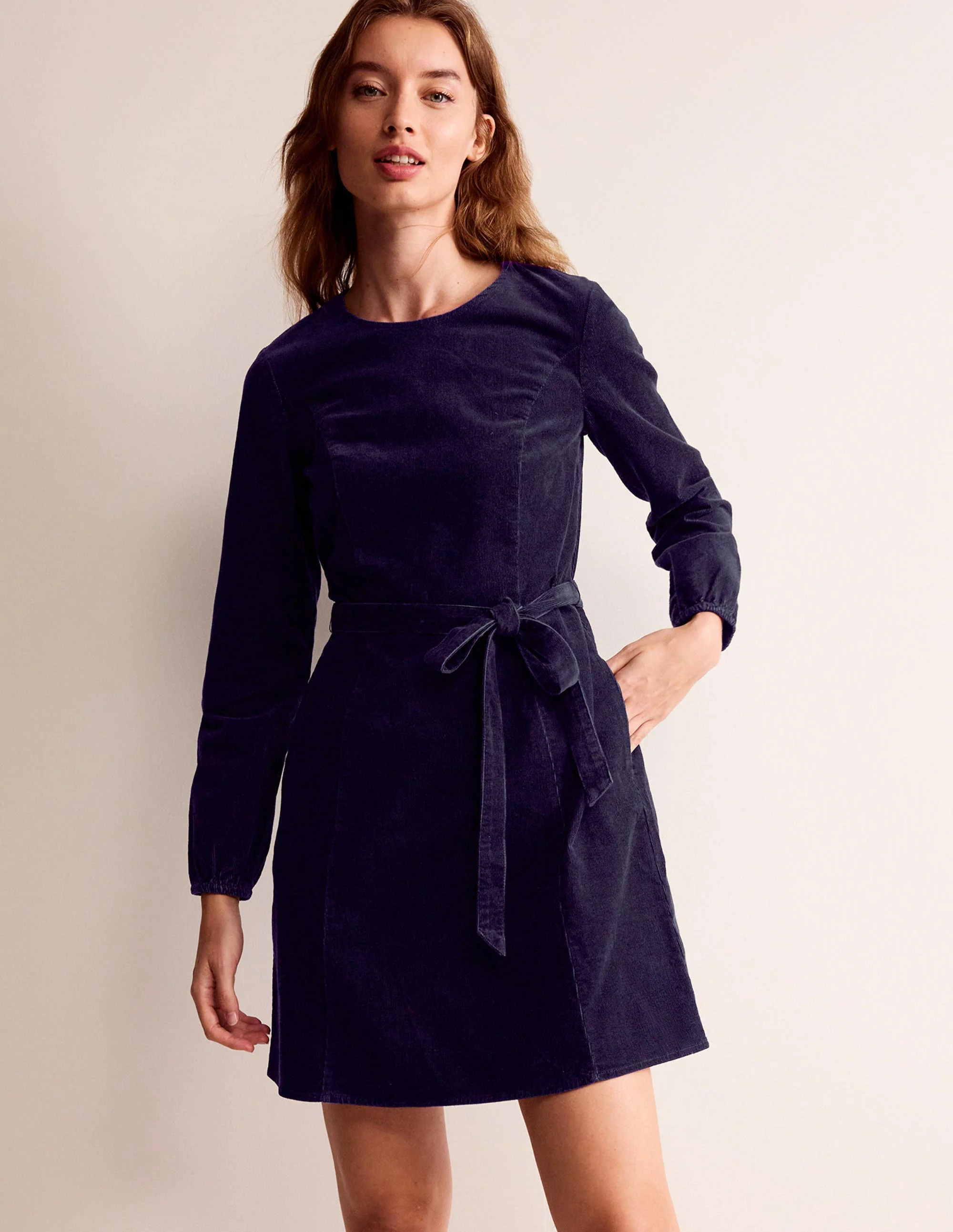 Harriet Cordkleid-Marineblau - Image 4